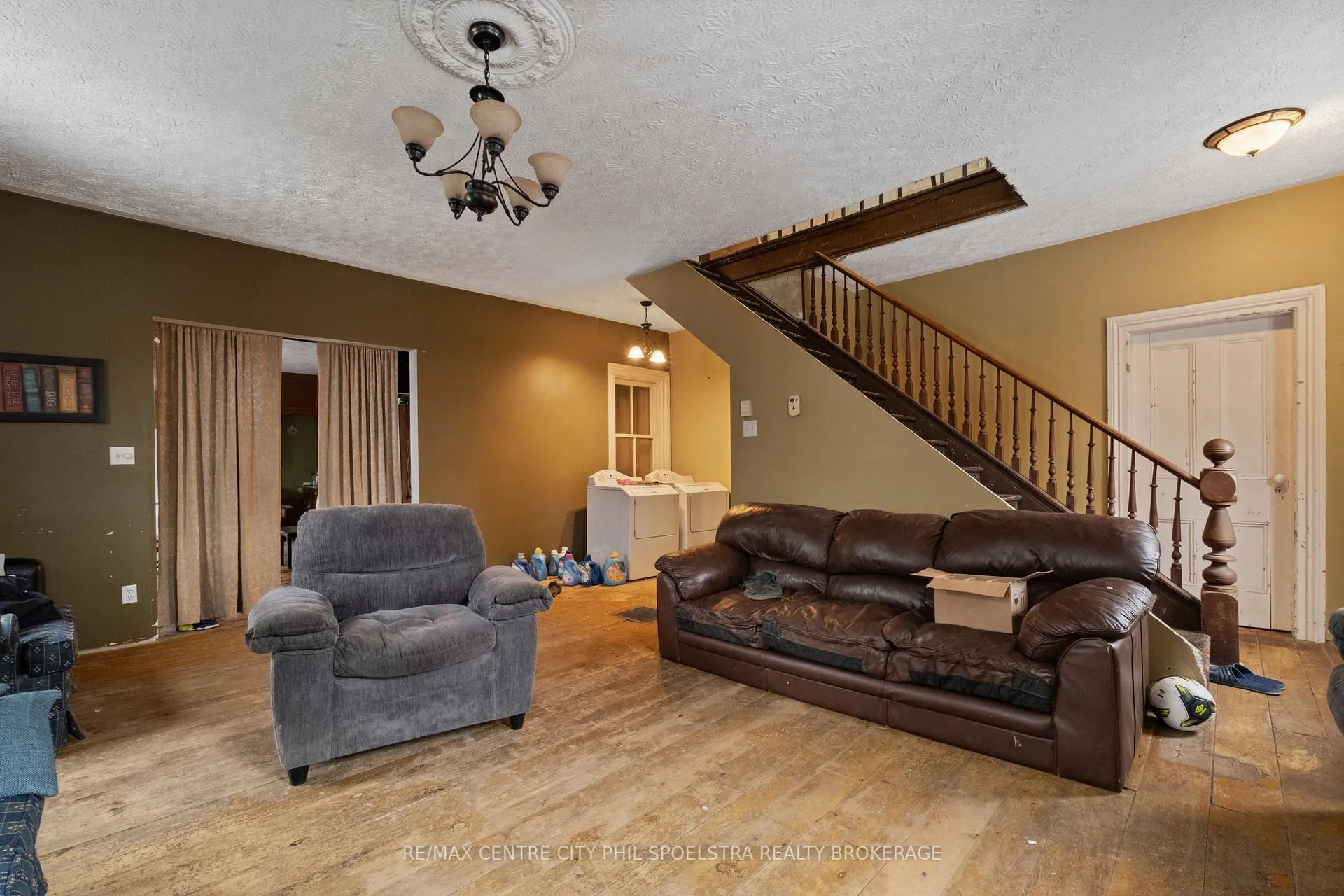 Photo 23 of 544 & 546 Concession 8 Road, Brockton — HOMEH