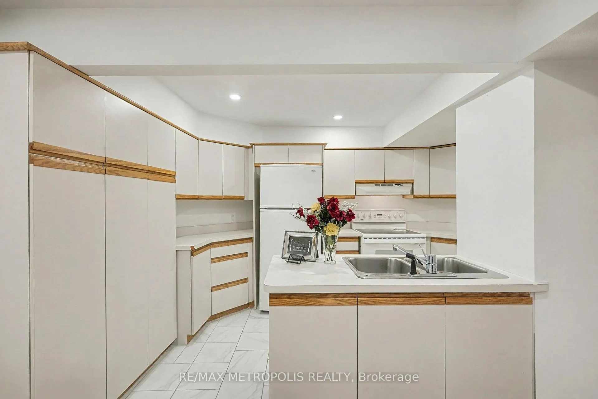 Photo 13 of Unit BSMT, 1105 Petunia Place, Pickering, Rougemount — HOMEH
