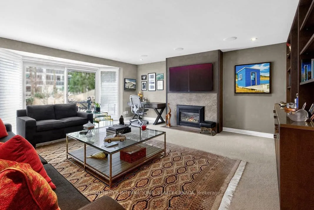 Photo 16 of 30 A Oriole Road, Toronto, Yonge-St. Clair — HOMEH