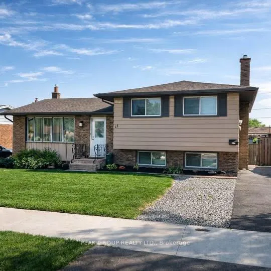 Photo 1 of 13 Macoomb Drive, Welland, N. Welland — HOMEH