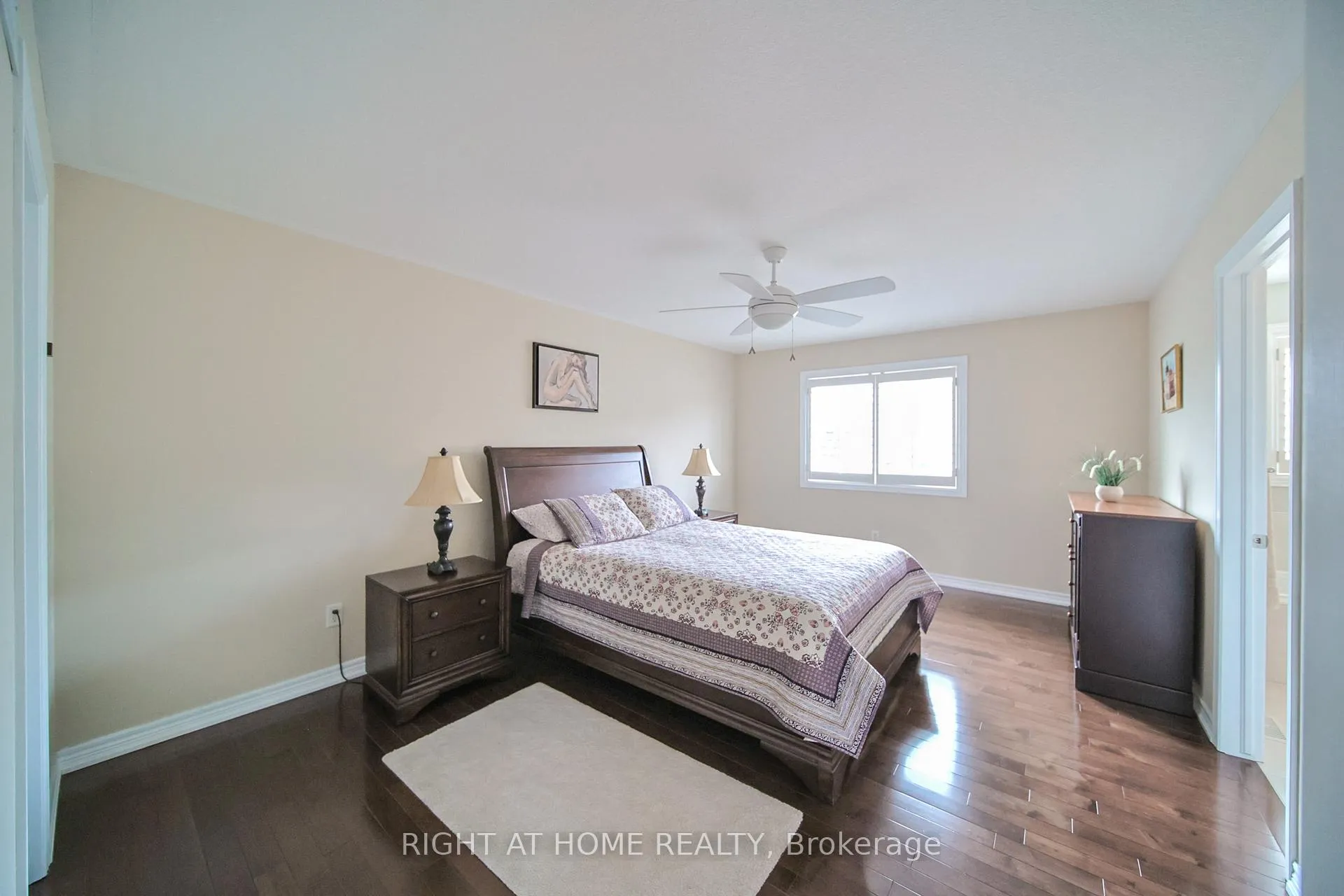 Photo 12 of Unit 12, 400 Stonehenge Drive, Hamilton, Meadowlands — HOMEH