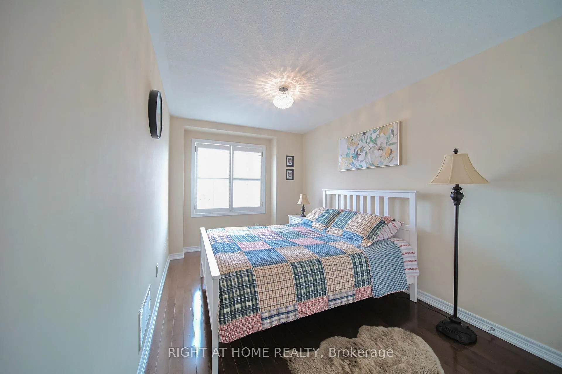 Photo 17 of Unit 12, 400 Stonehenge Drive, Hamilton, Meadowlands — HOMEH