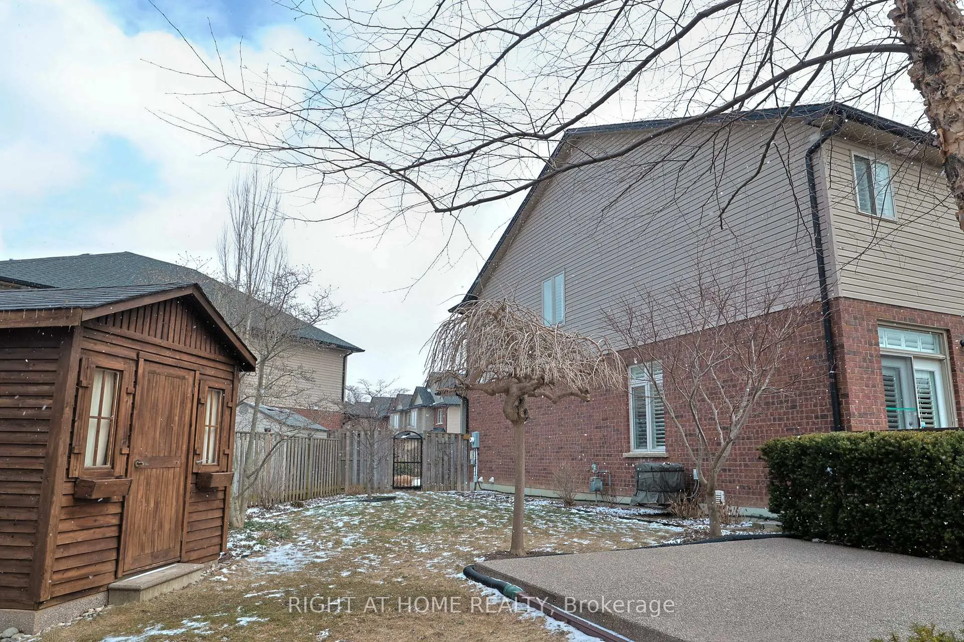 Photo 32 of Unit 12, 400 Stonehenge Drive, Hamilton, Meadowlands — HOMEH