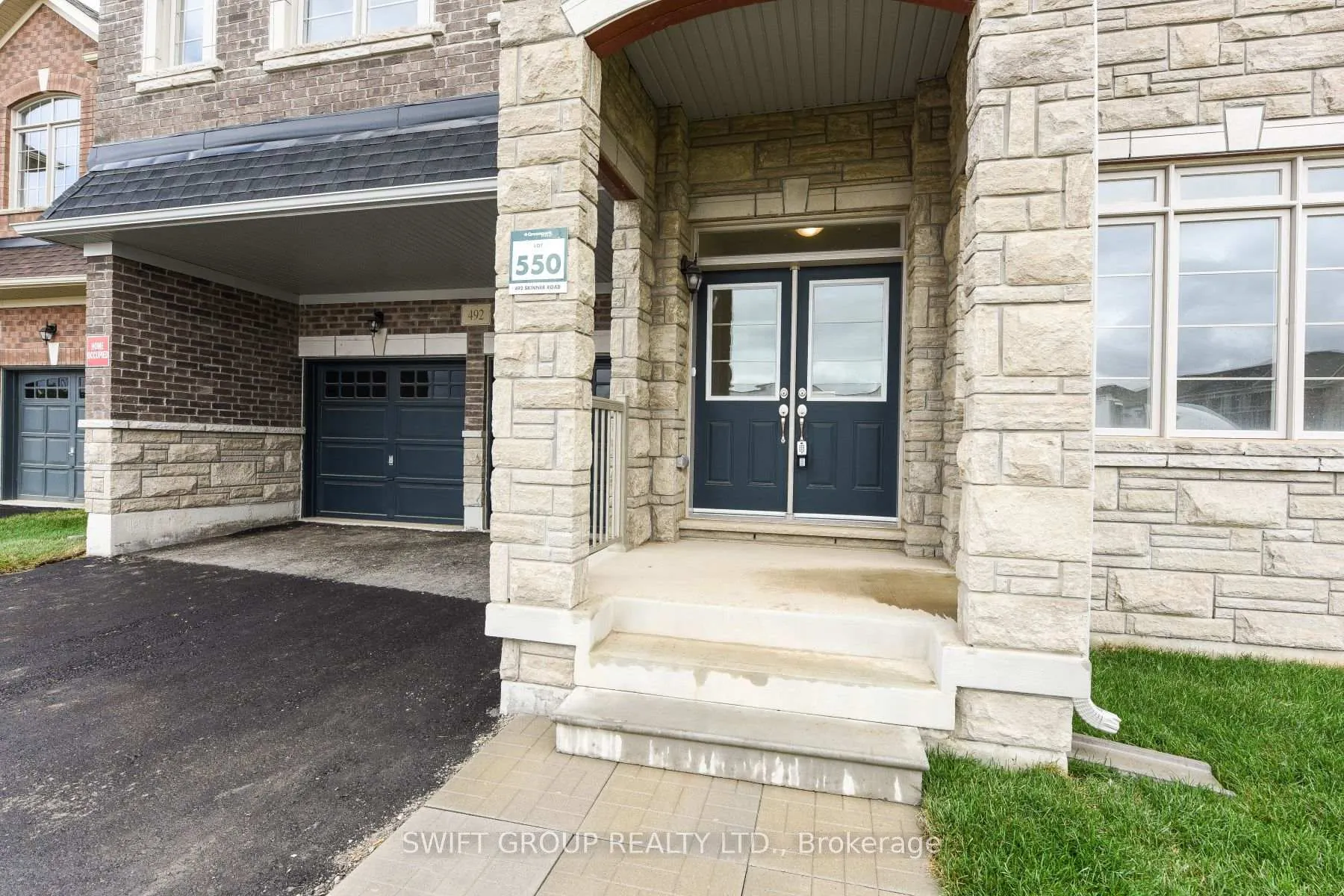 Photo 3 of 492 Skinner Road, Hamilton, Waterdown — HOMEH