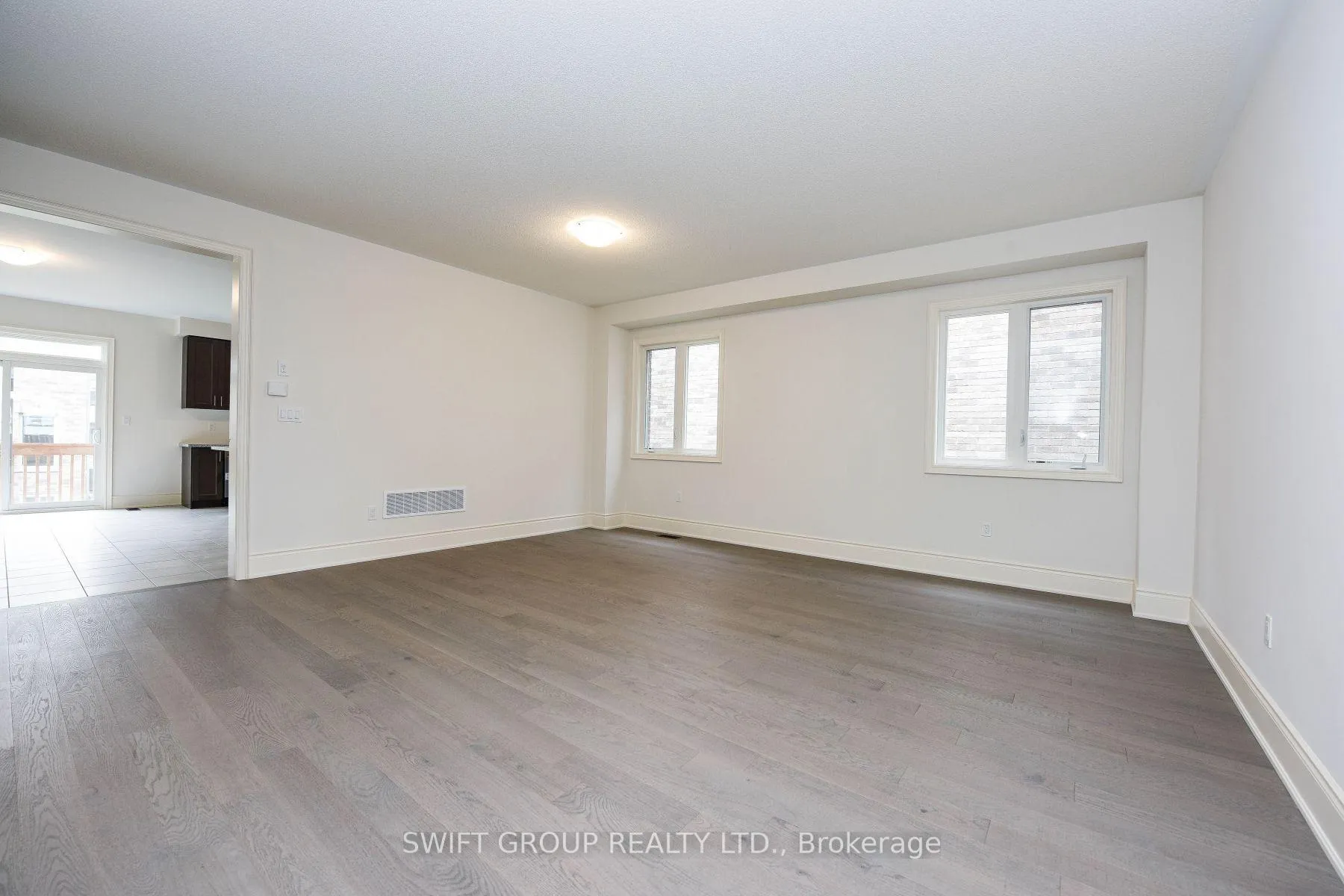 Photo 9 of 492 Skinner Road, Hamilton, Waterdown — HOMEH