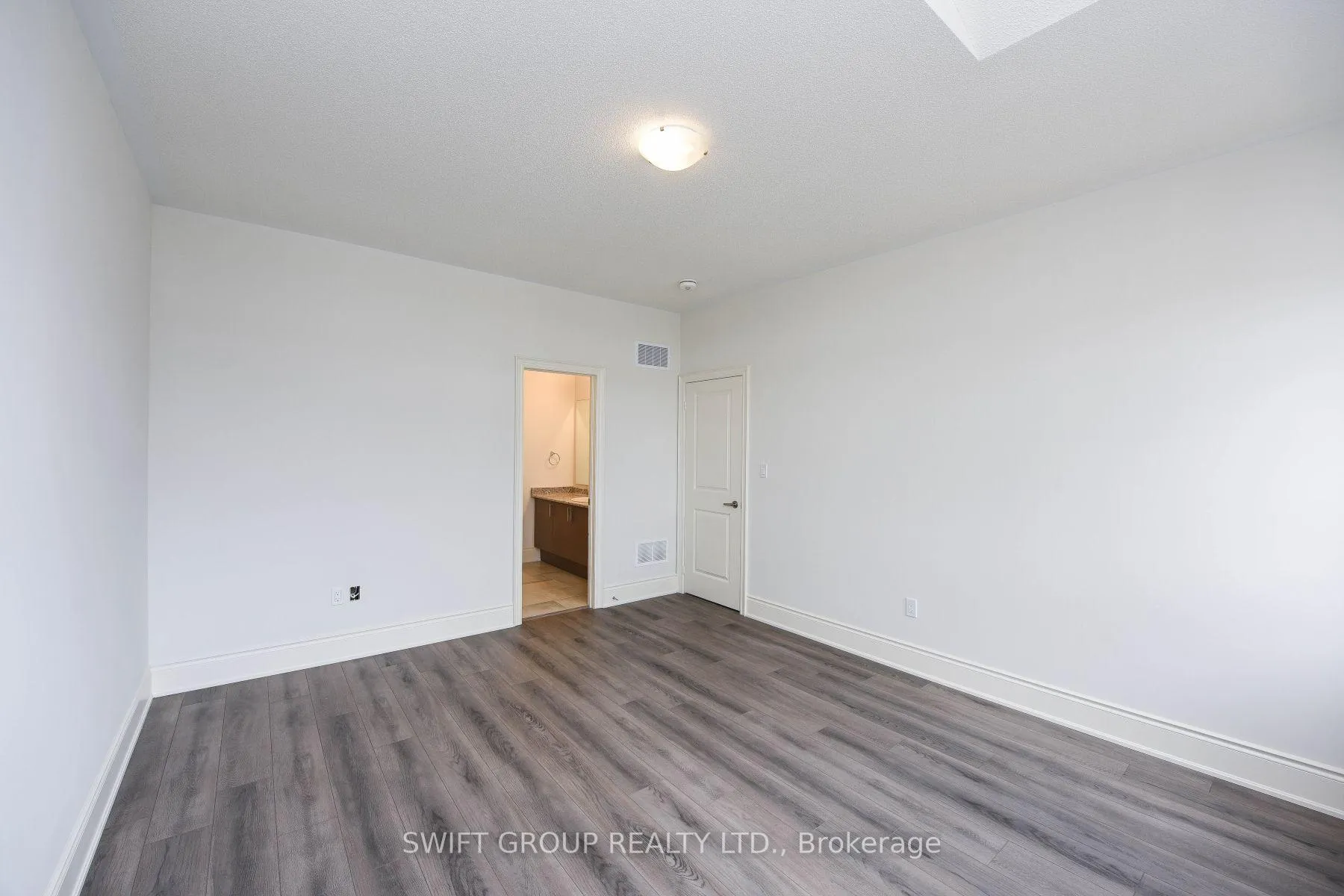 Photo 30 of 492 Skinner Road, Hamilton, Waterdown — HOMEH