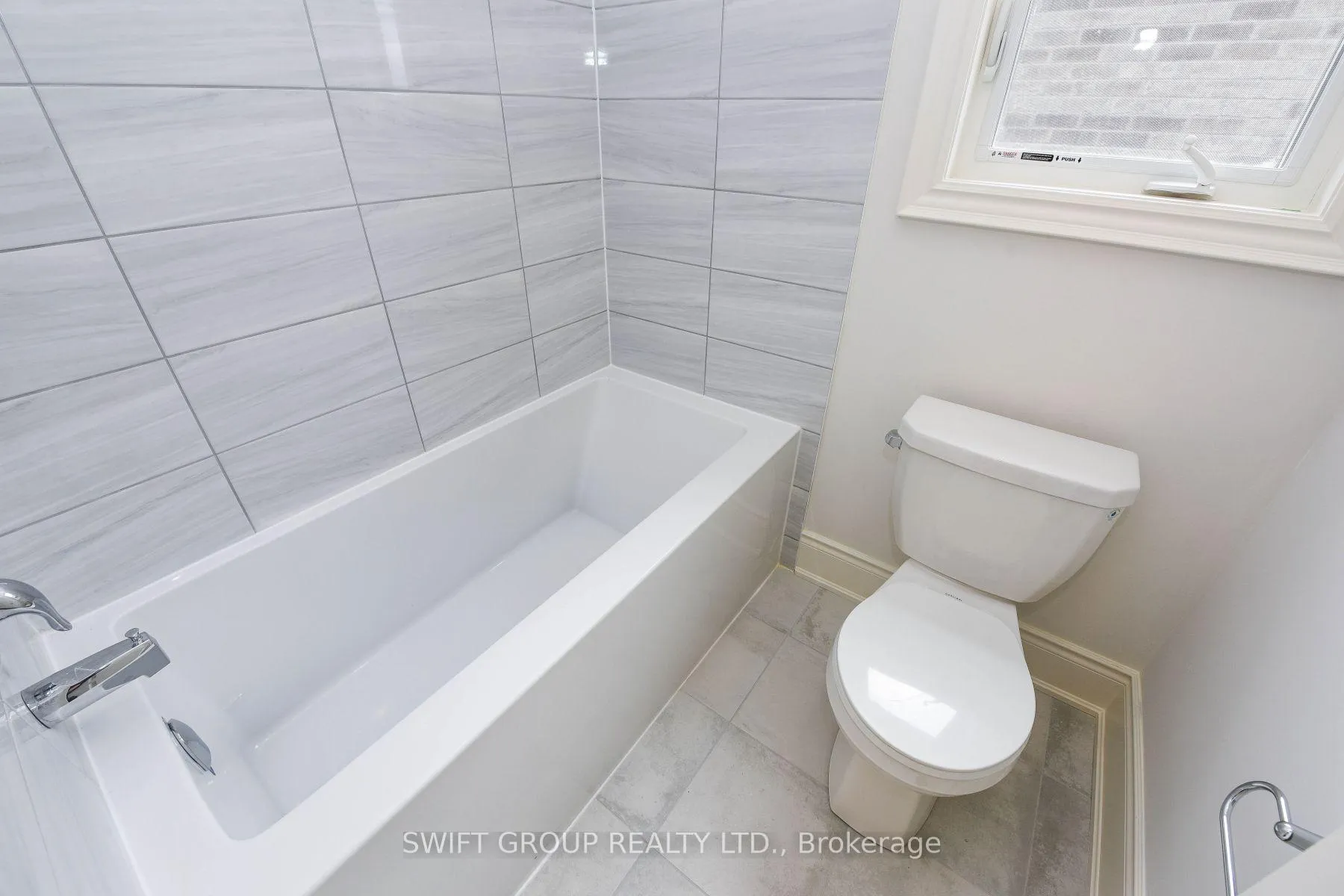 Photo 35 of 492 Skinner Road, Hamilton, Waterdown — HOMEH