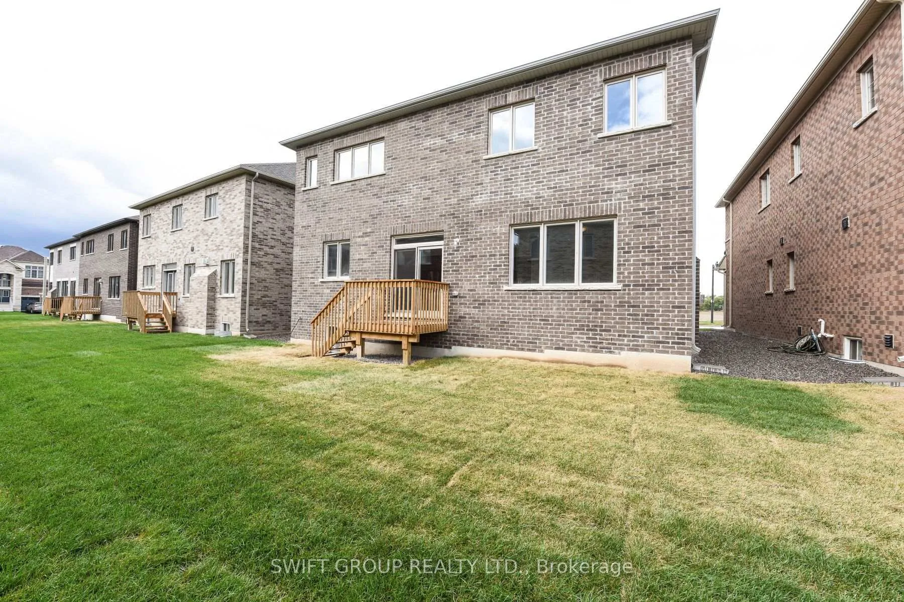 Photo 40 of 492 Skinner Road, Hamilton, Waterdown — HOMEH