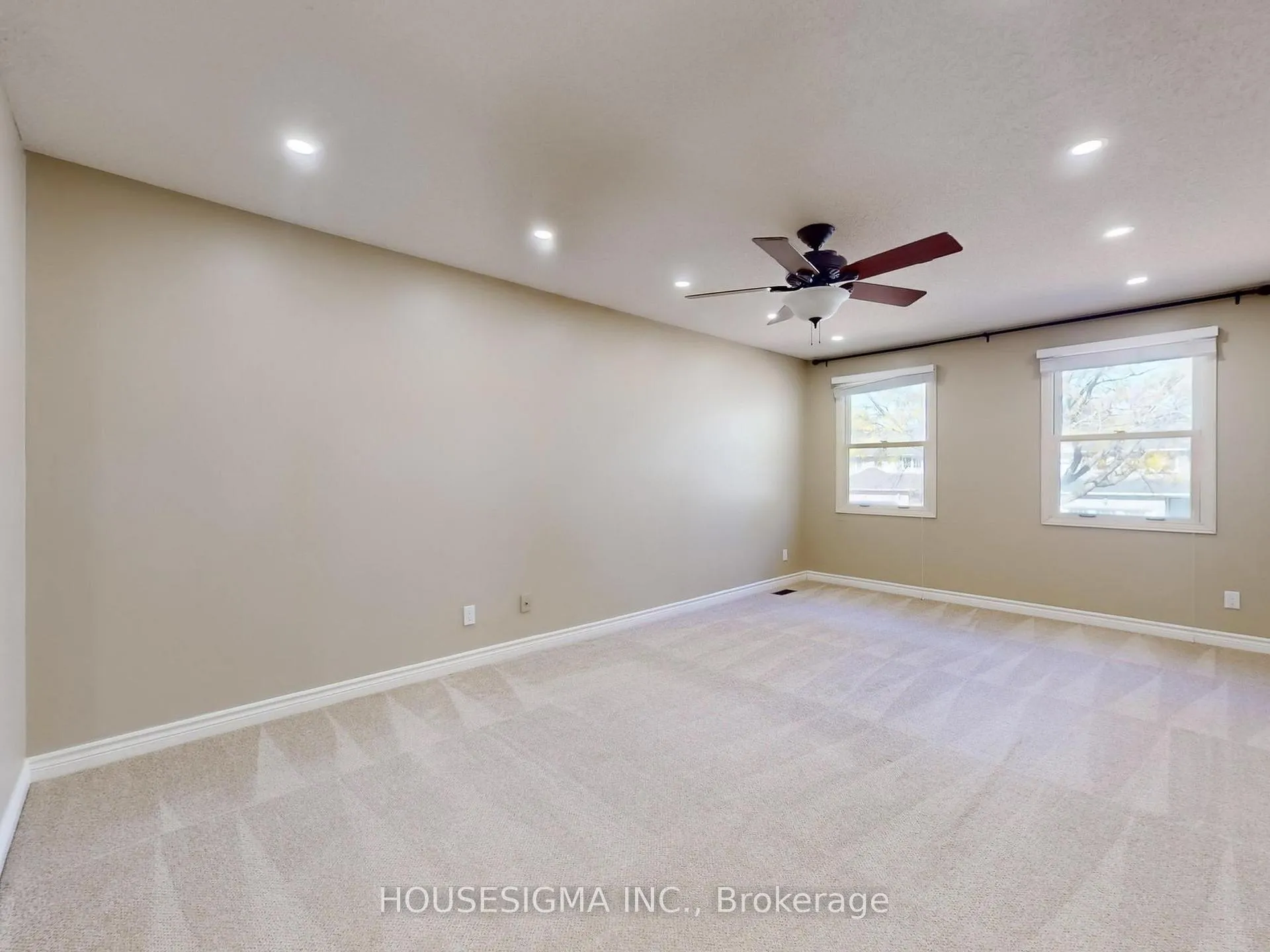 Photo 19 of 952 Peggoty Circle, Oshawa, Eastdale — HOMEH