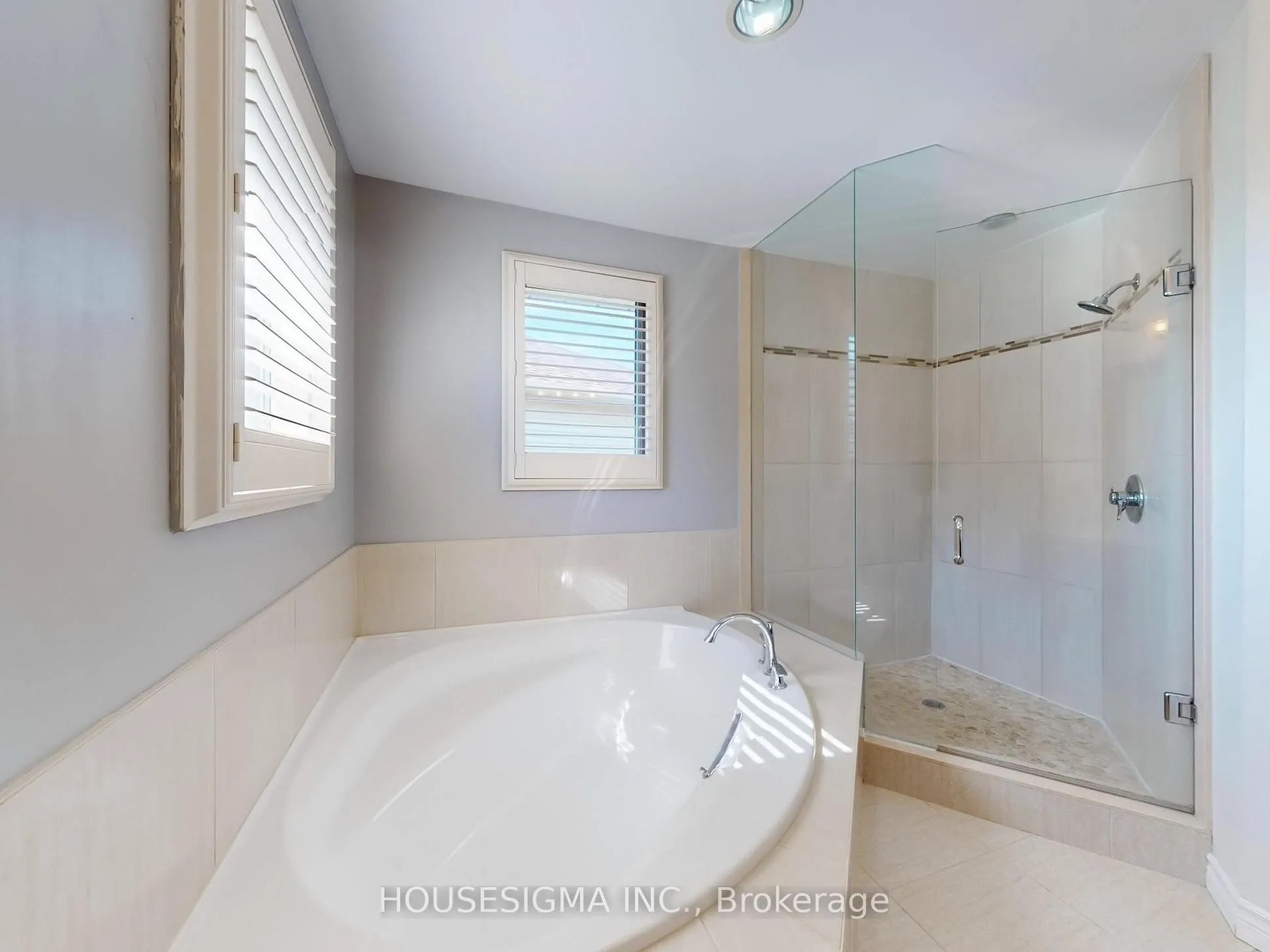 Photo 24 of 952 Peggoty Circle, Oshawa, Eastdale — HOMEH