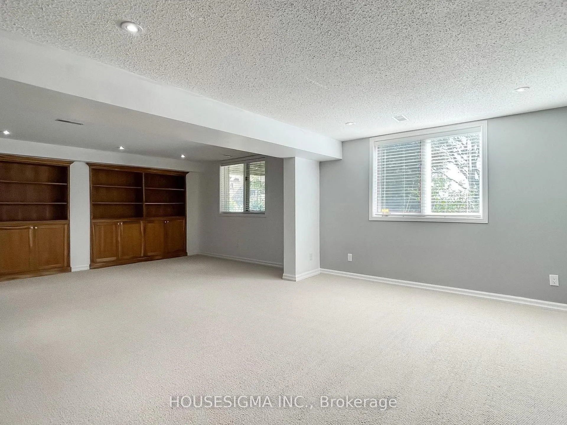 Photo 36 of 952 Peggoty Circle, Oshawa, Eastdale — HOMEH