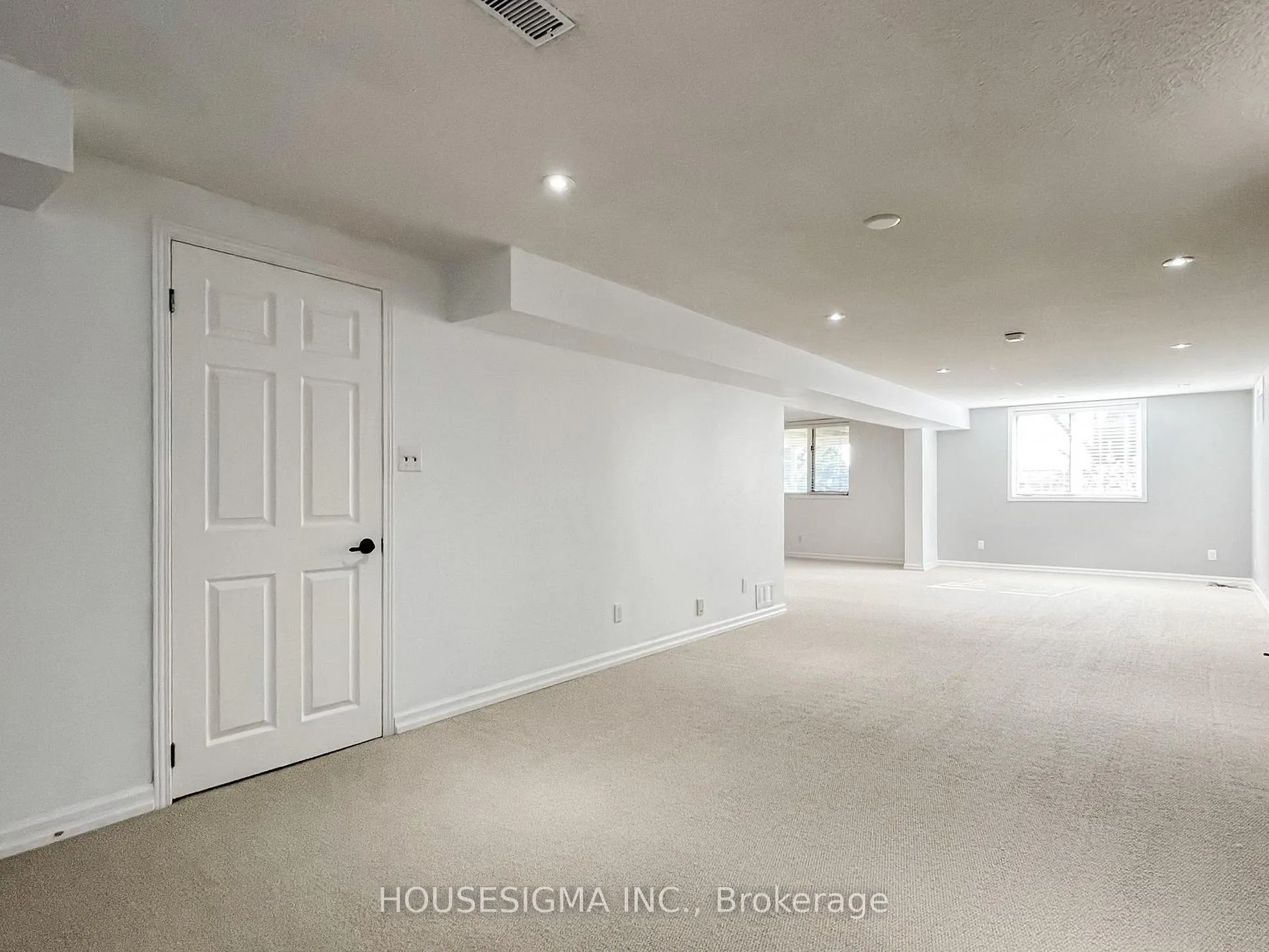 Photo 37 of 952 Peggoty Circle, Oshawa, Eastdale — HOMEH