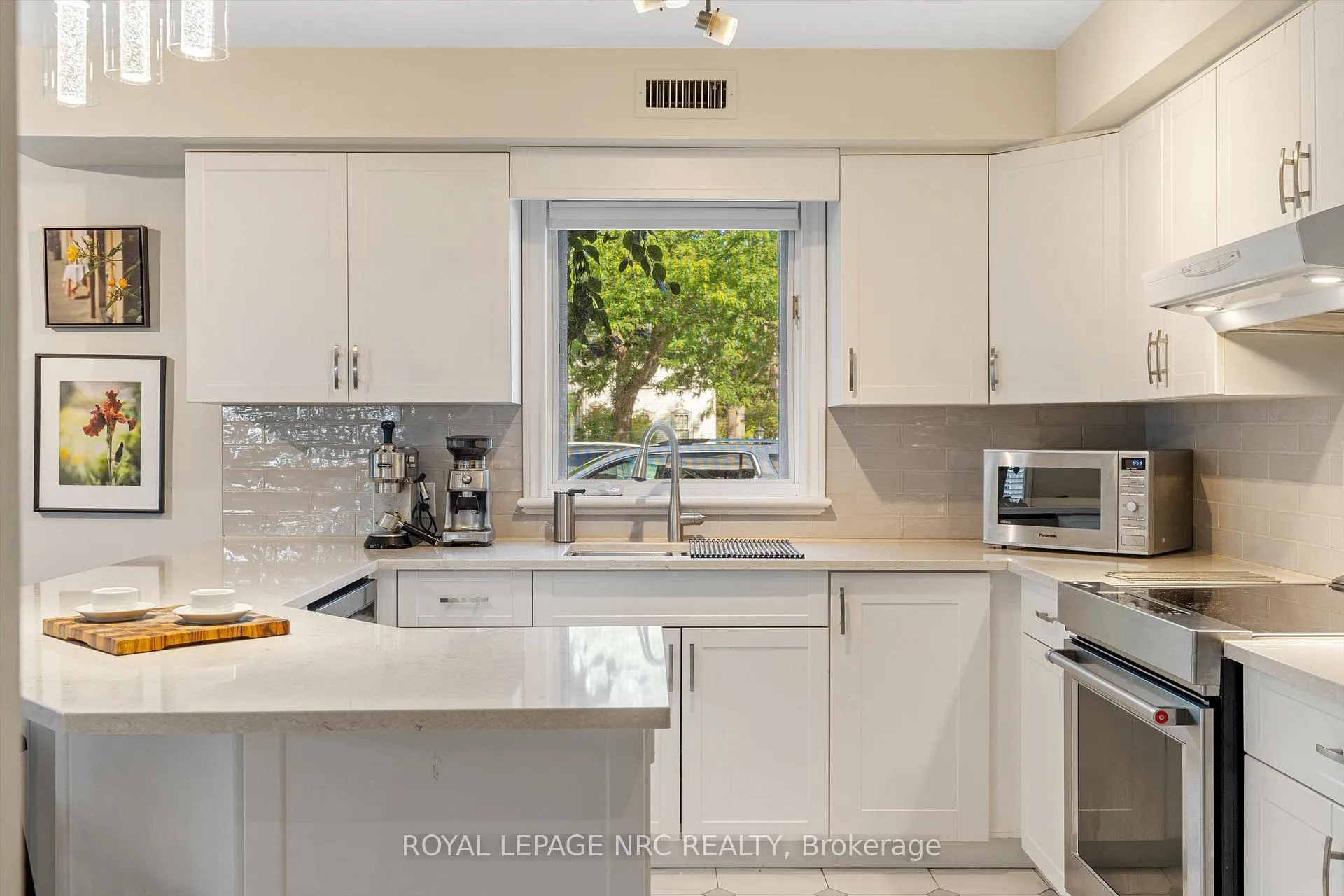 Photo 8 of Unit 101, 55 Main Street, St. Catharines, Port Dalhousie — HOMEH