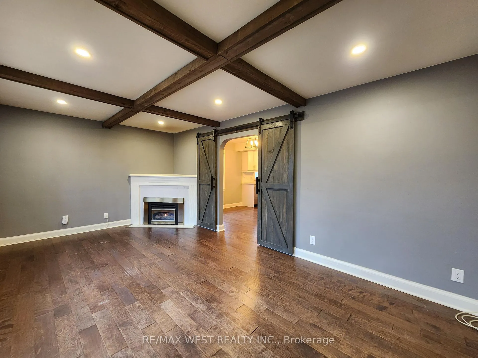 Photo 3 of Unit Main, 134 Harmony Road S, Oshawa, Donevan — HOMEH