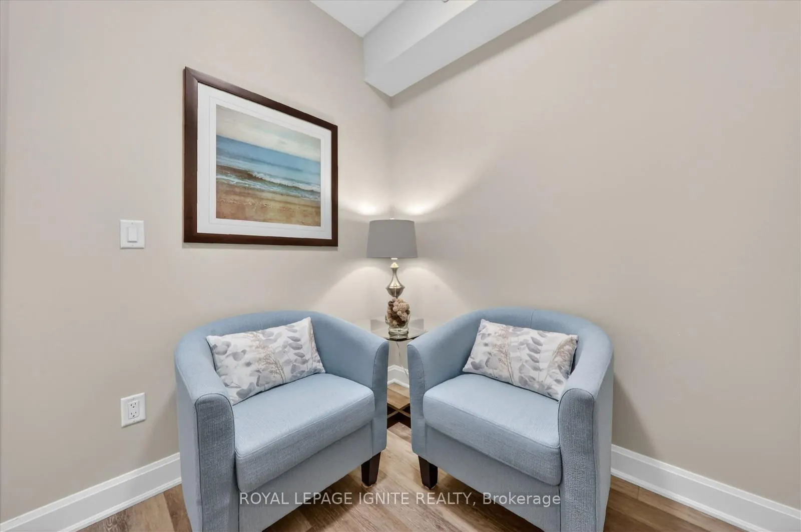Photo 7 of Unit 323, 50 Lakebreeze Drive, Clarington, Newcastle — HOMEH