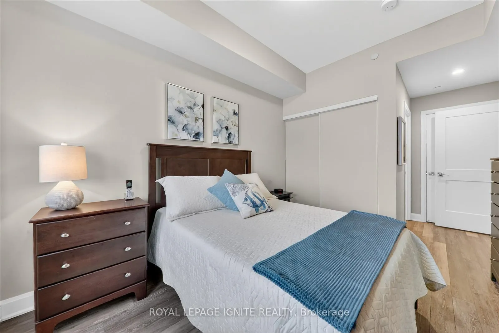 Photo 18 of Unit 323, 50 Lakebreeze Drive, Clarington, Newcastle — HOMEH