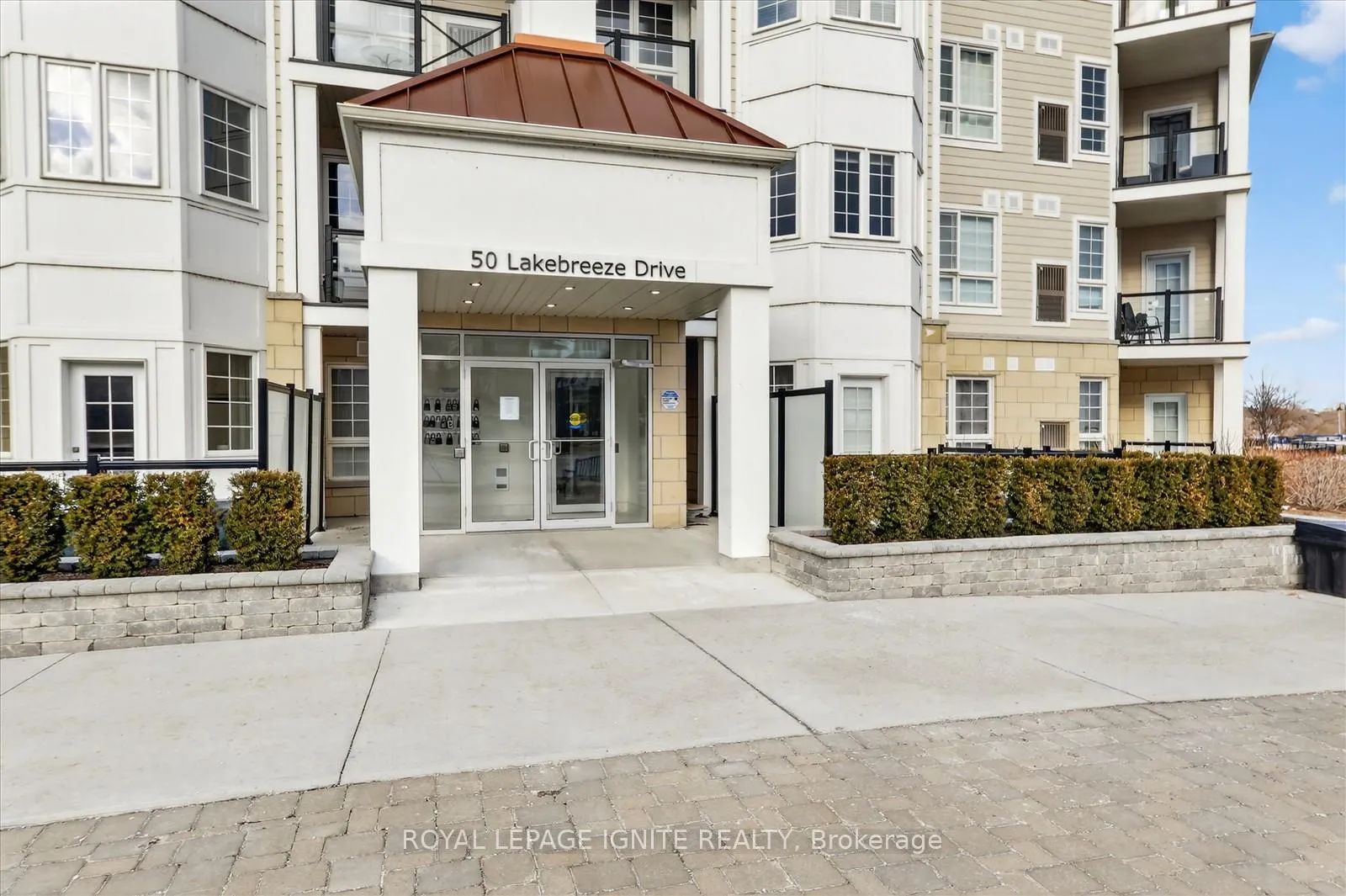Photo 22 of Unit 323, 50 Lakebreeze Drive, Clarington, Newcastle — HOMEH