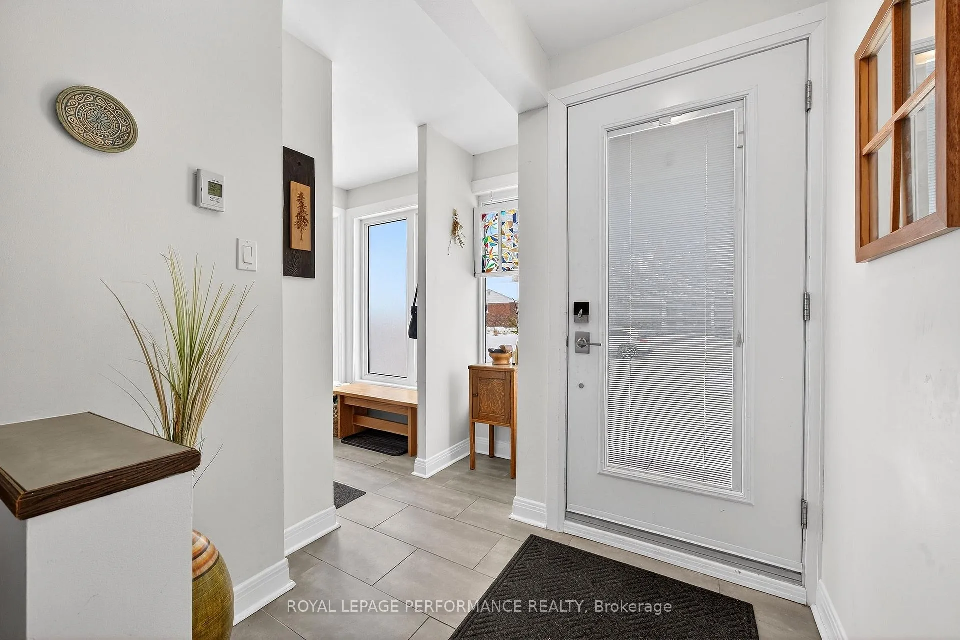Photo 3 of 2157 Rushton Road, Ottawa, McKellar Heights/Glabar Park — HOMEH