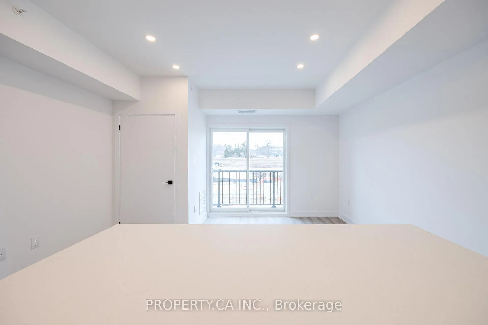 Photo 9 of Unit 210, 8 Culinary Lane W, Barrie, Rural Barrie Southeast — HOMEH