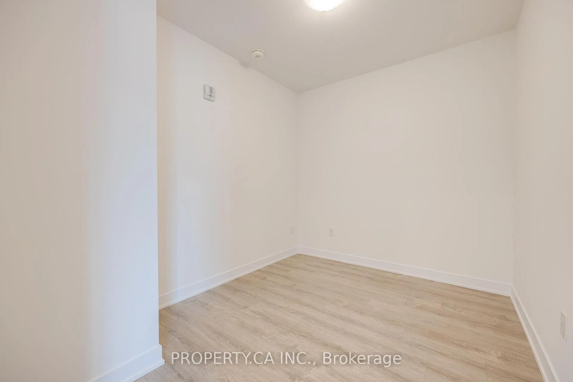 Photo 13 of Unit 210, 8 Culinary Lane W, Barrie, Rural Barrie Southeast — HOMEH