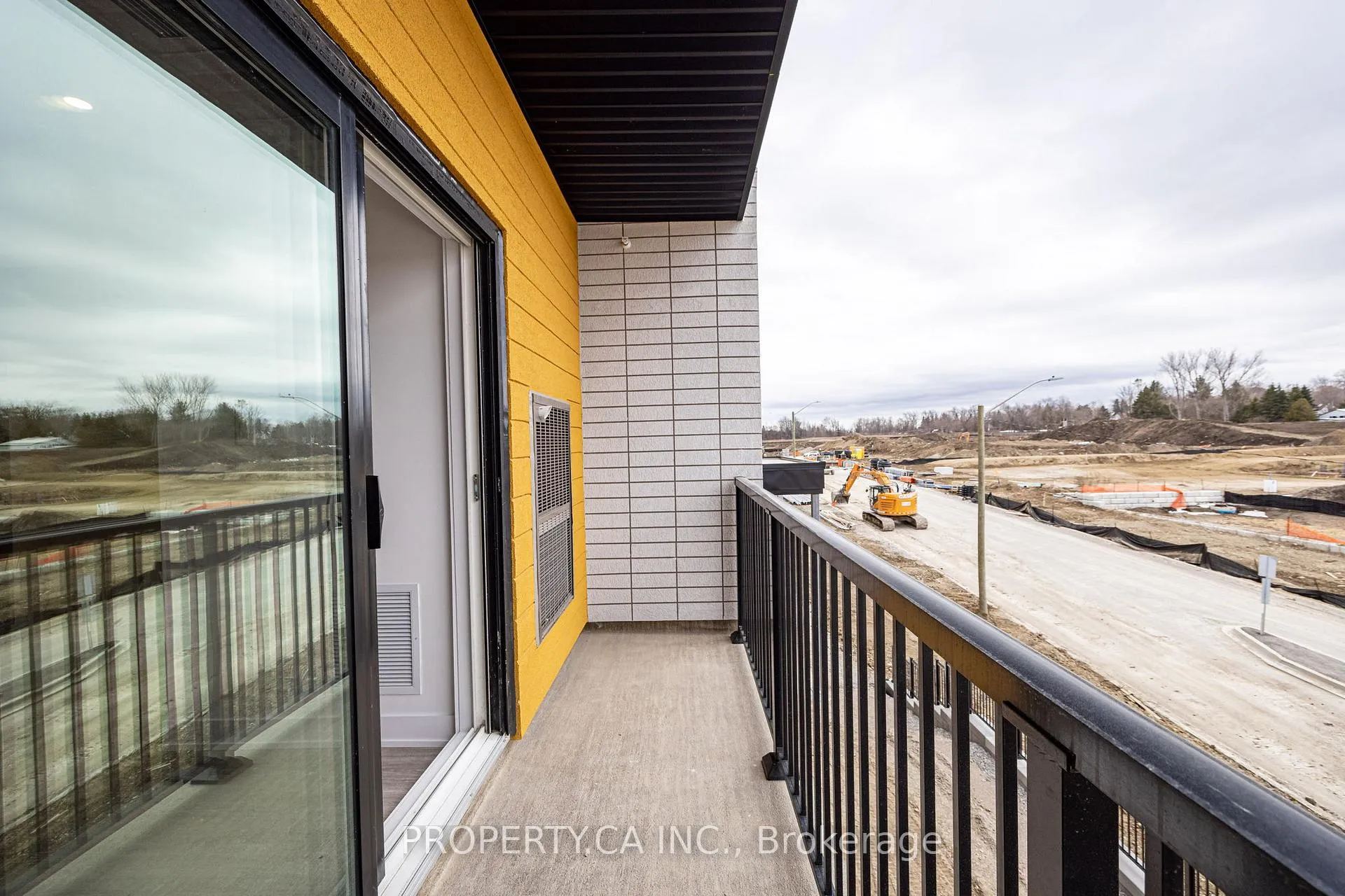 Photo 17 of Unit 210, 8 Culinary Lane W, Barrie, Rural Barrie Southeast — HOMEH
