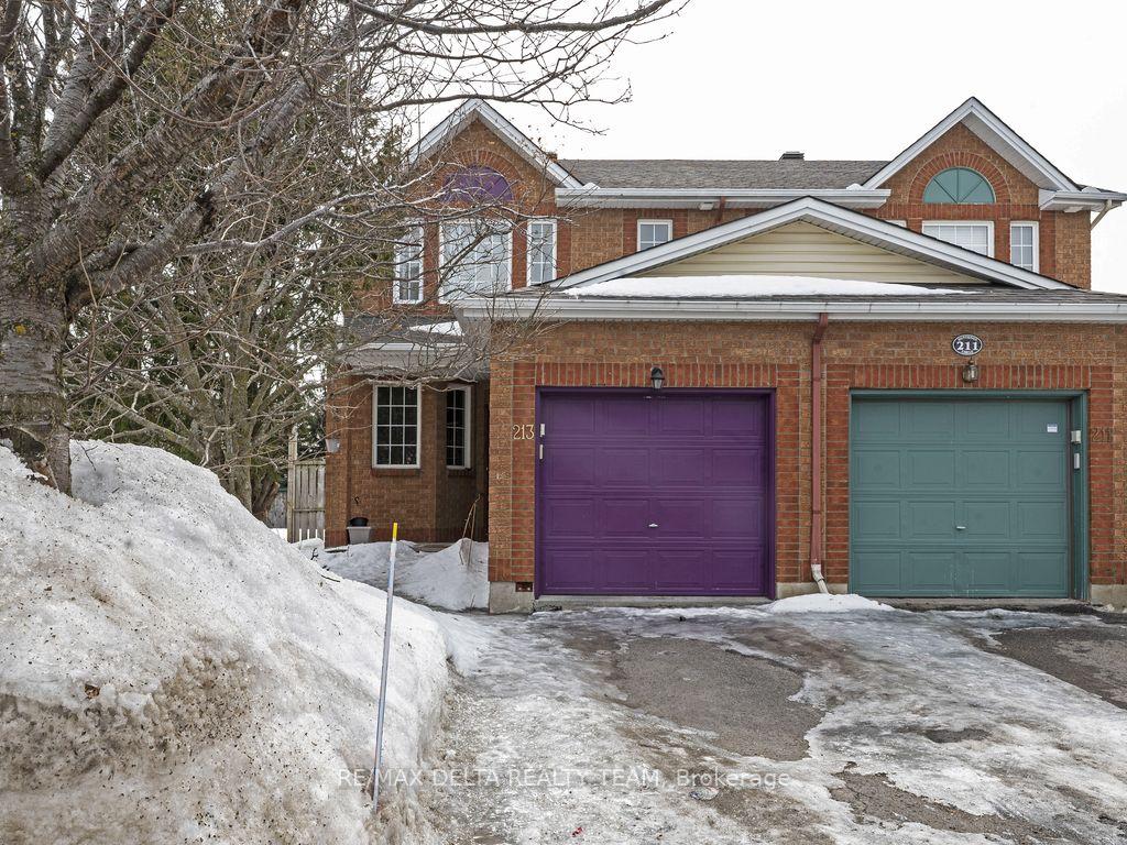 Photo 1 of 213 Duntroon Circle, Ottawa, Hunt Club Park/Greenboro — HOMEH