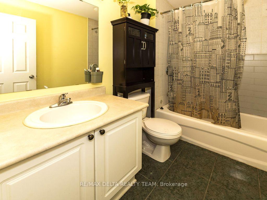 Photo 24 of 213 Duntroon Circle, Ottawa, Hunt Club Park/Greenboro — HOMEH