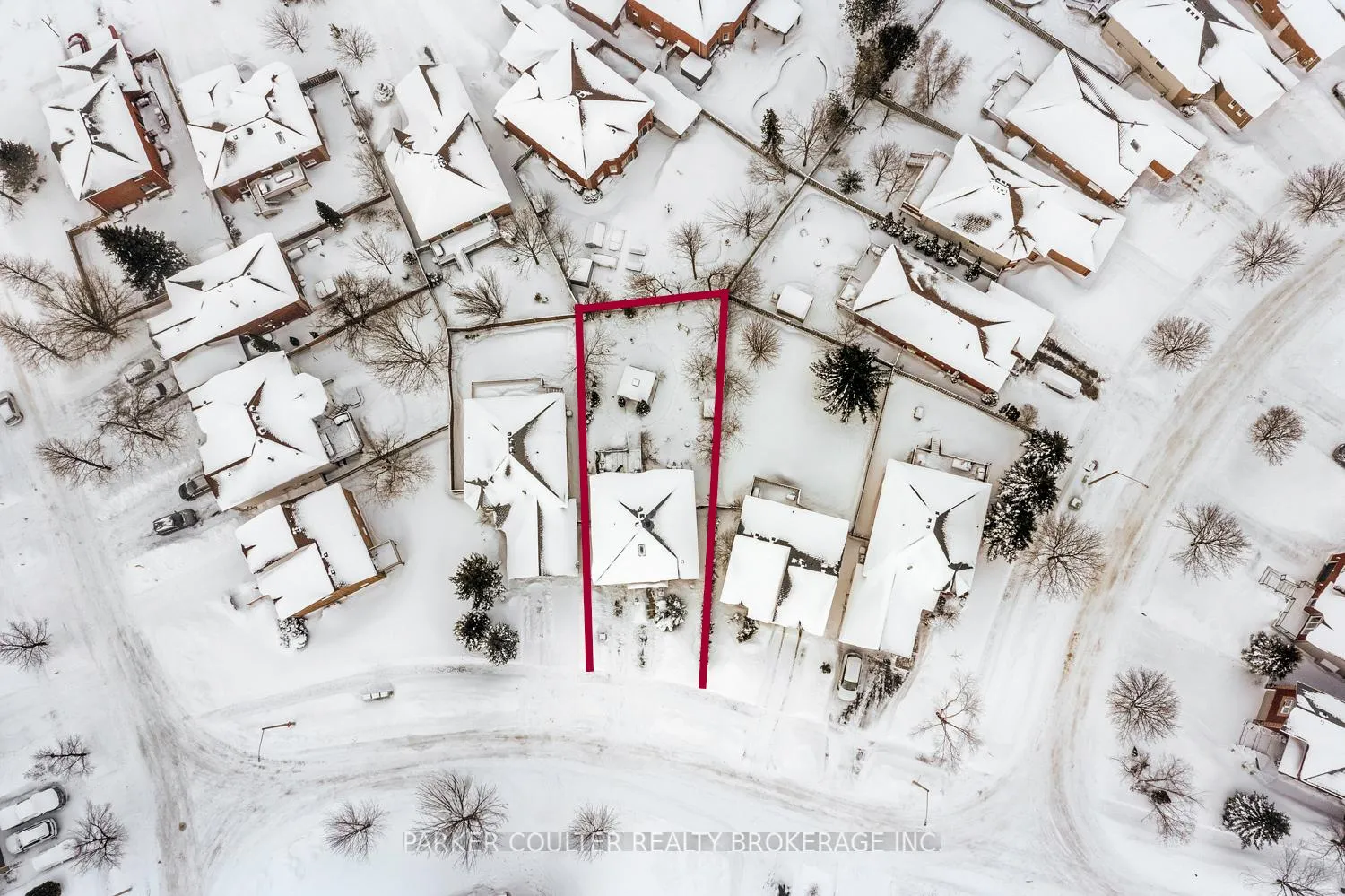 Photo 33 of 92 Snowy Owl Crescent, Barrie, Little Lake — HOMEH