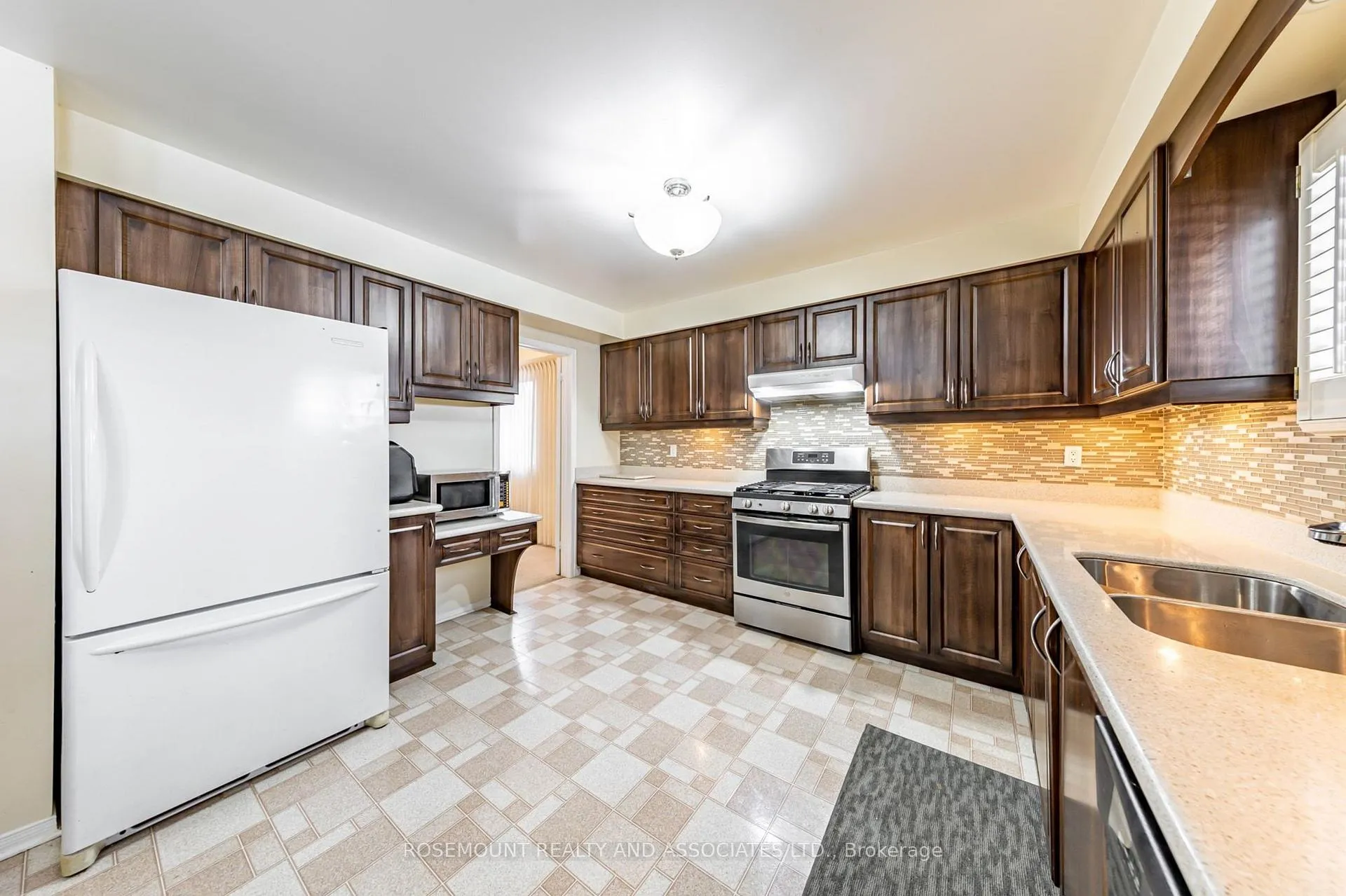 Photo 14 of 256 Centennial Road, Scarborough, Centennial Scarborough — HOMEH