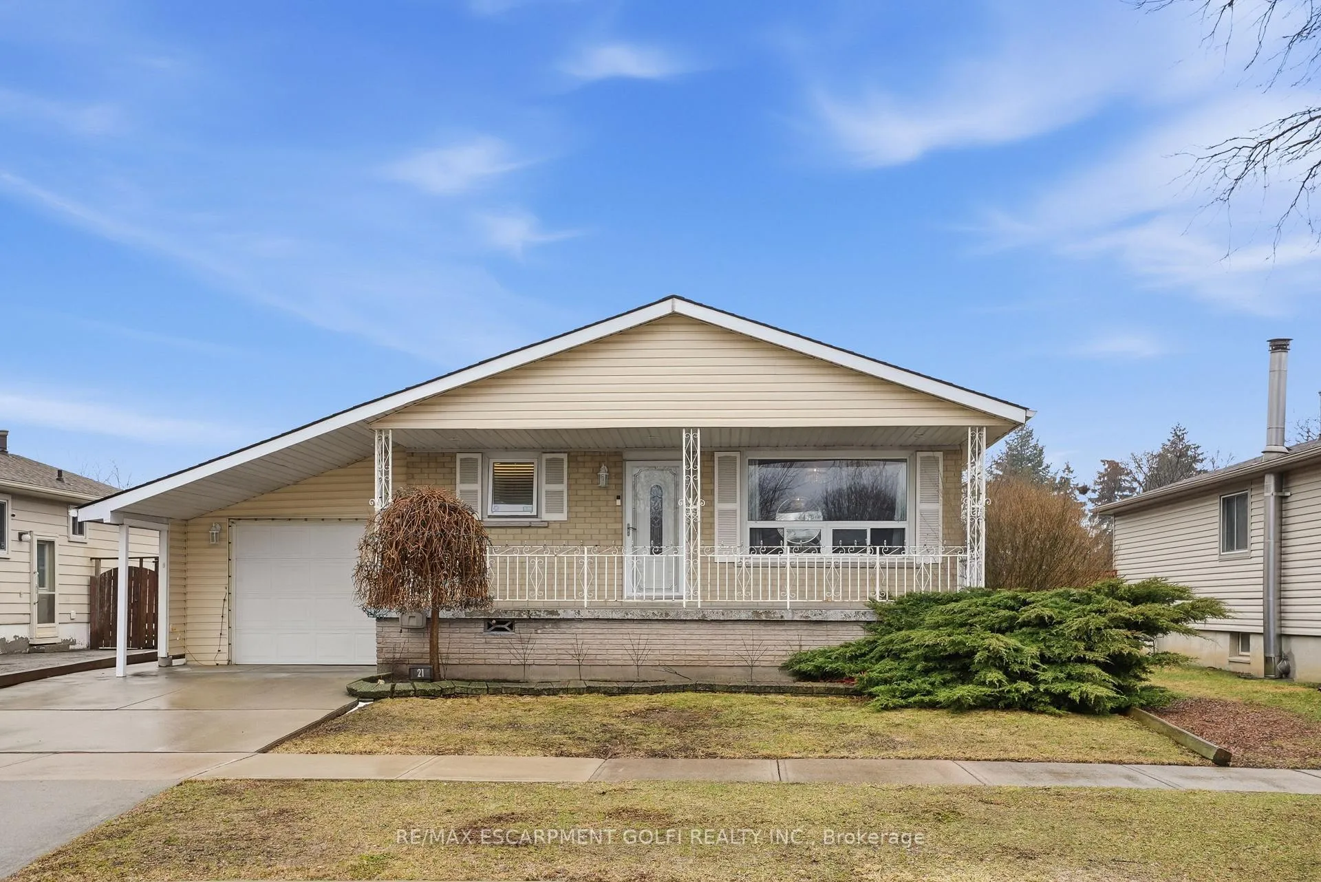Photo 1 of 21 Odessa Street, Hamilton, Stoney Creek Mountain — HOMEH