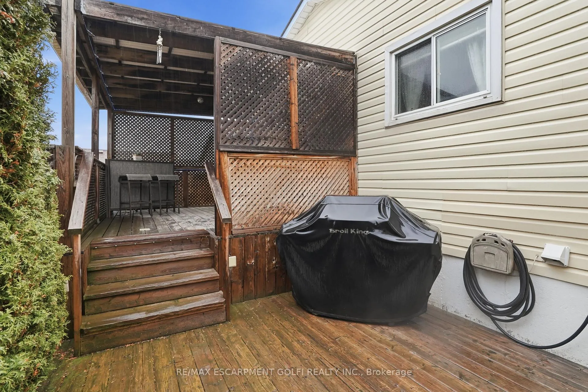 Photo 24 of 21 Odessa Street, Hamilton, Stoney Creek Mountain — HOMEH