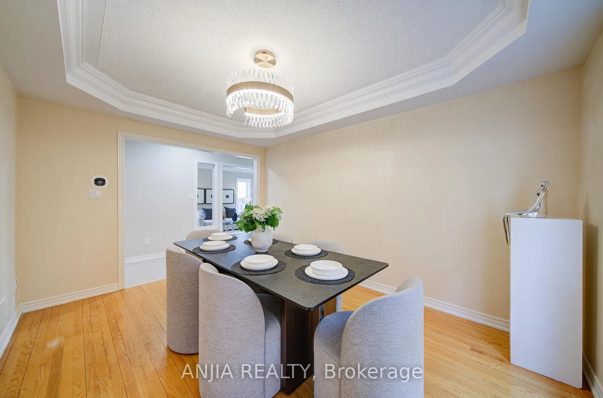 Photo 10 of 149 Quince Crescent, Markham, Rouge River Estates — HOMEH