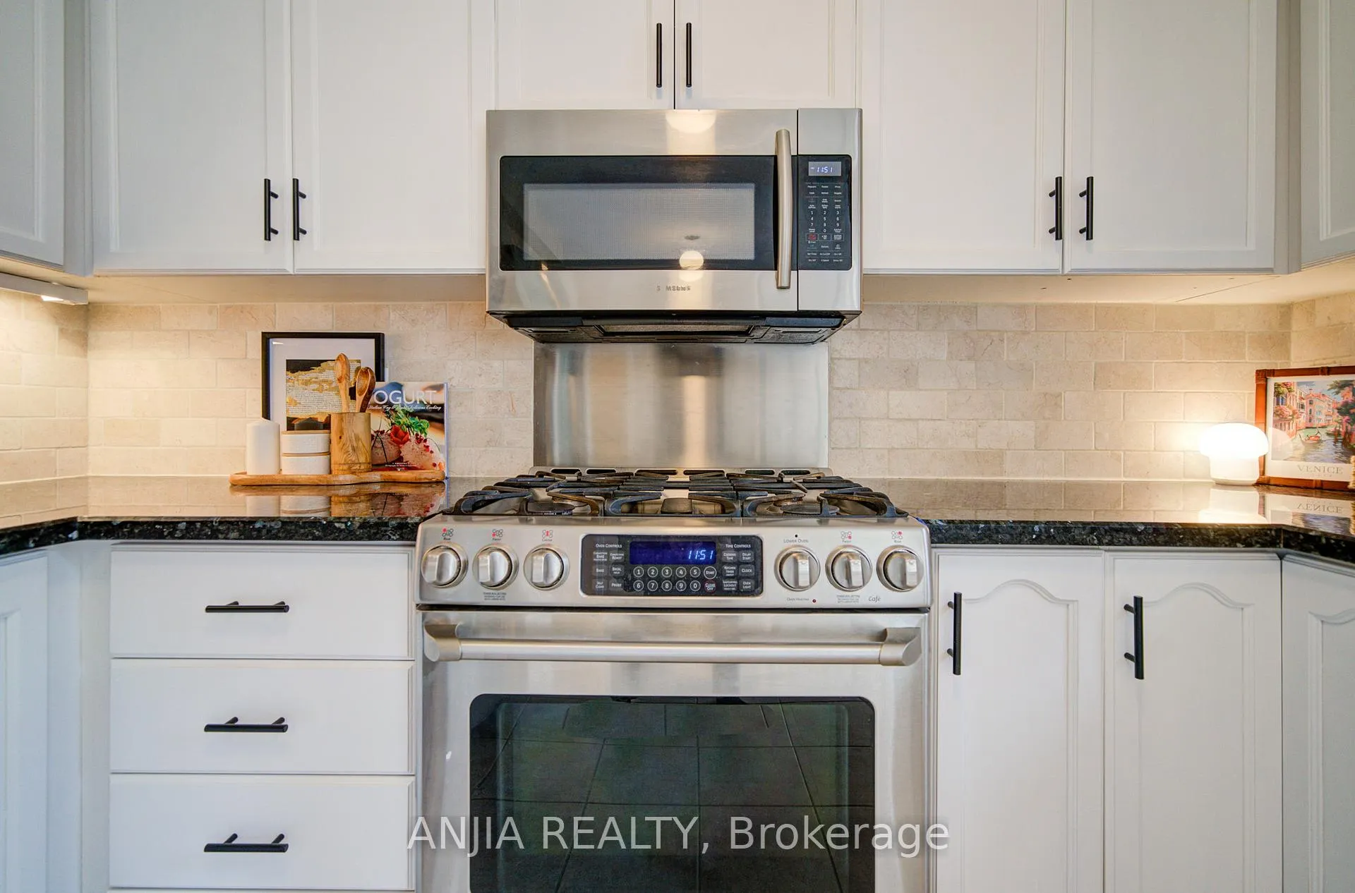 Photo 17 of 149 Quince Crescent, Markham, Rouge River Estates — HOMEH