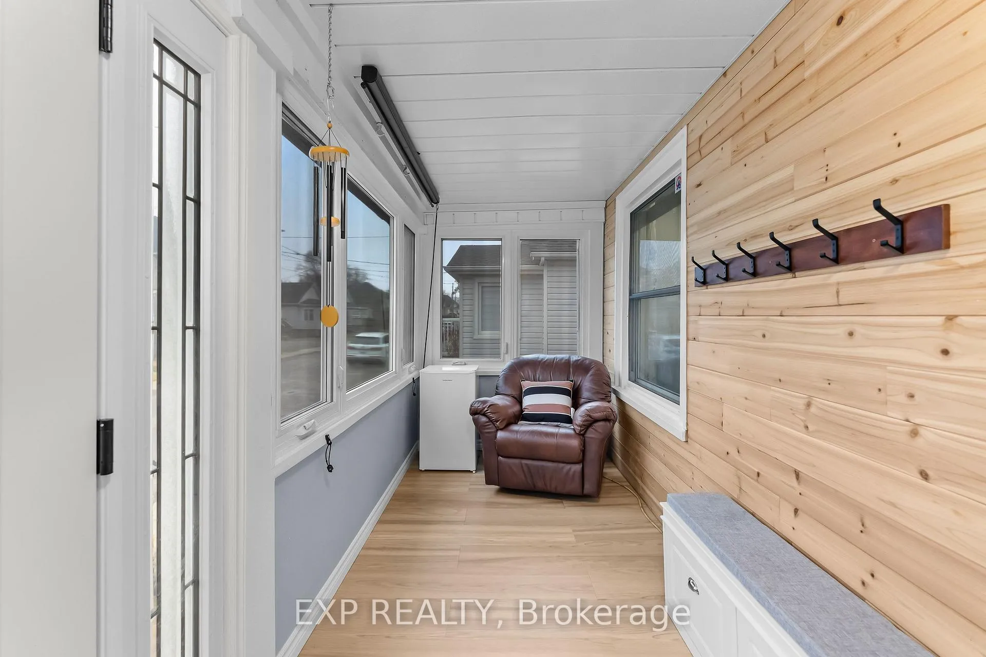 Photo 5 of 33 Richmond Avenue, St. Catharines, E. Chester — HOMEH