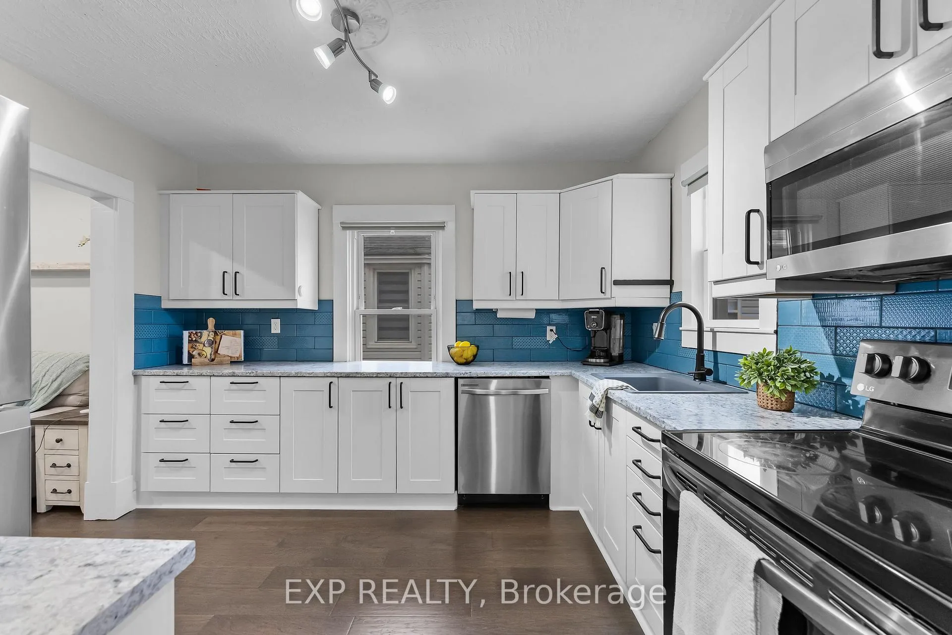 Photo 11 of 33 Richmond Avenue, St. Catharines, E. Chester — HOMEH