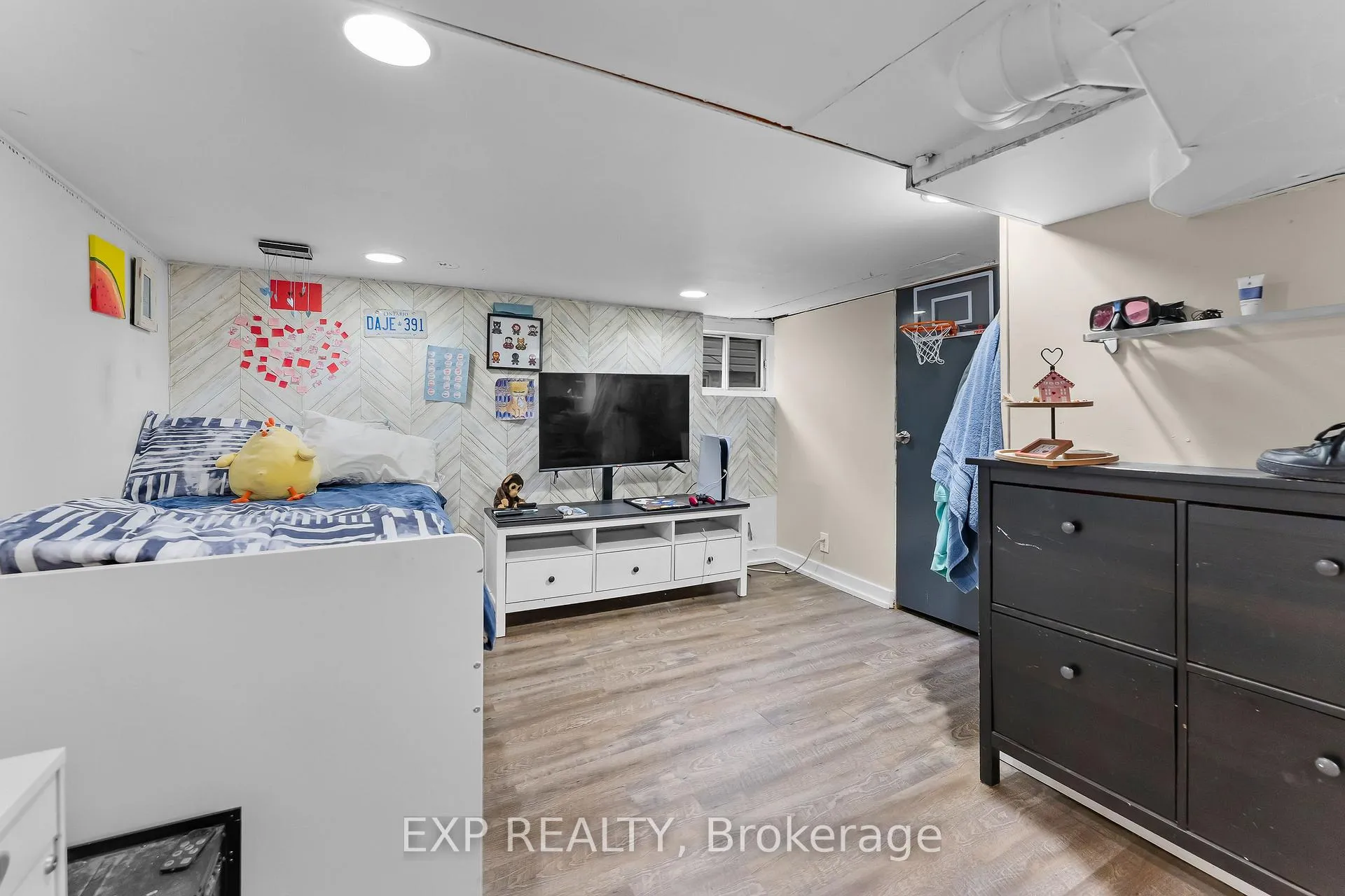 Photo 30 of 33 Richmond Avenue, St. Catharines, E. Chester — HOMEH