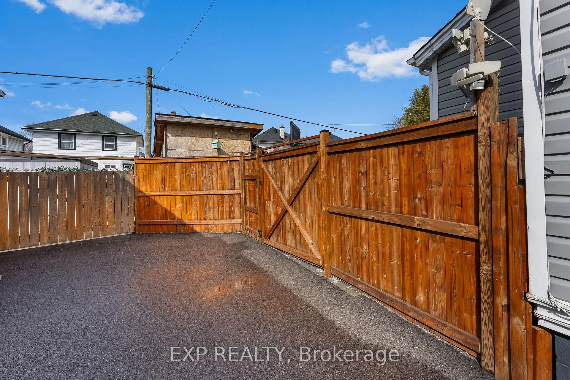 Photo 39 of 33 Richmond Avenue, St. Catharines, E. Chester — HOMEH