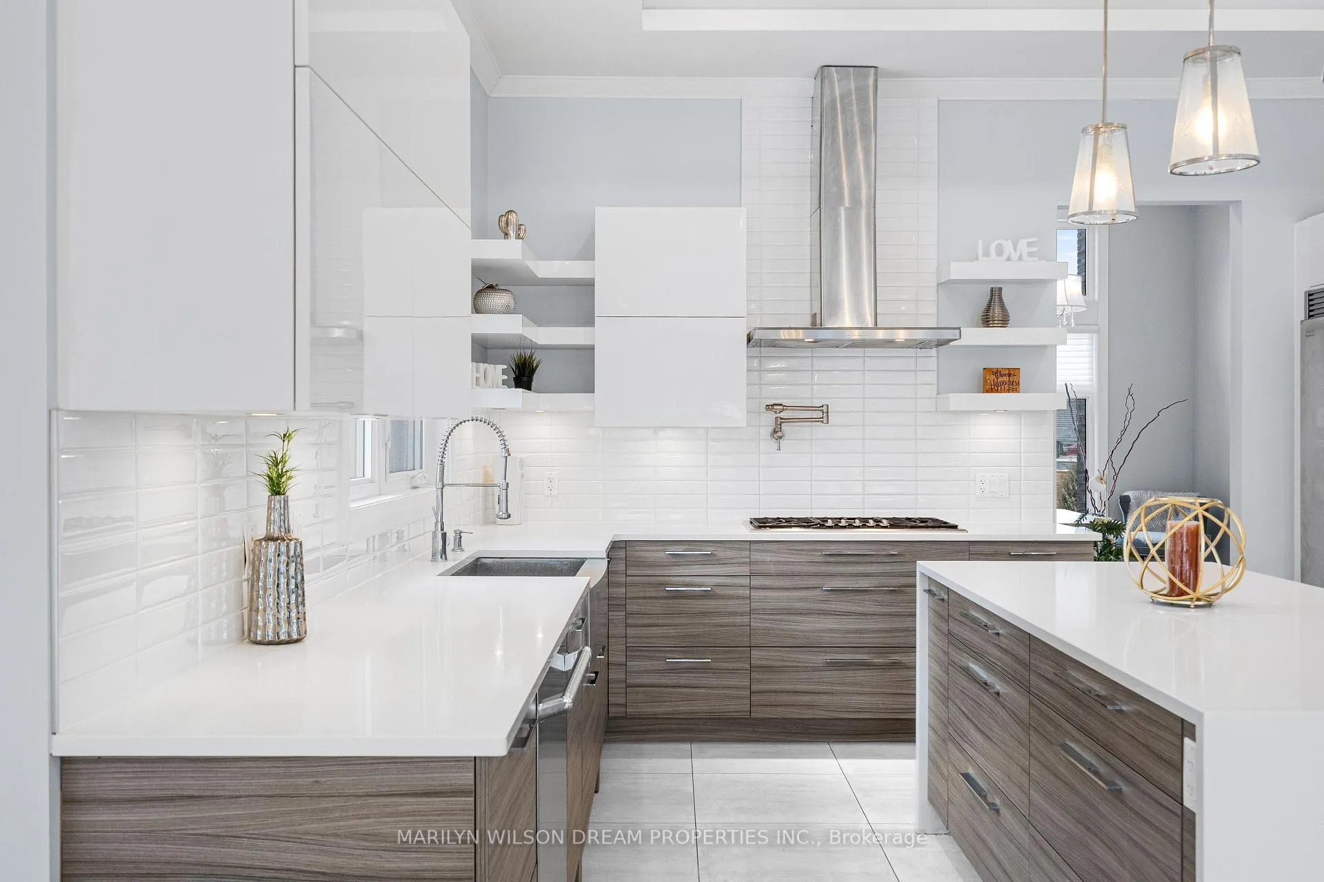 Photo 11 of 525 Leimerk Court, Ottawa, Manotick Village & Manotick Estates — HOMEH