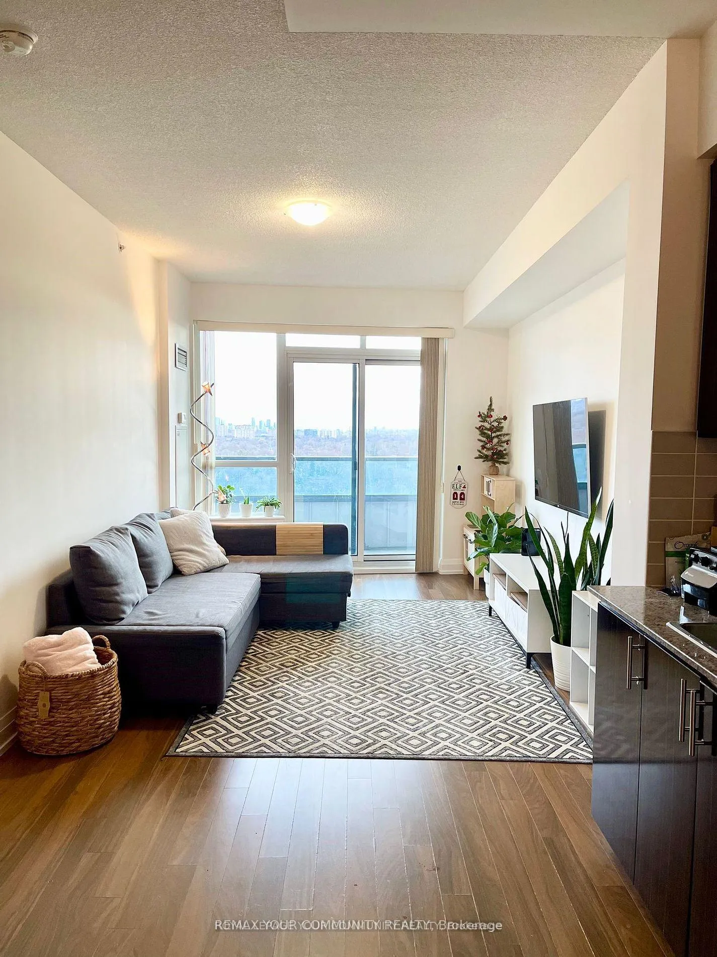 Photo 13 of Unit 1430, 7161 Yonge Street, Markham, Grandview — HOMEH