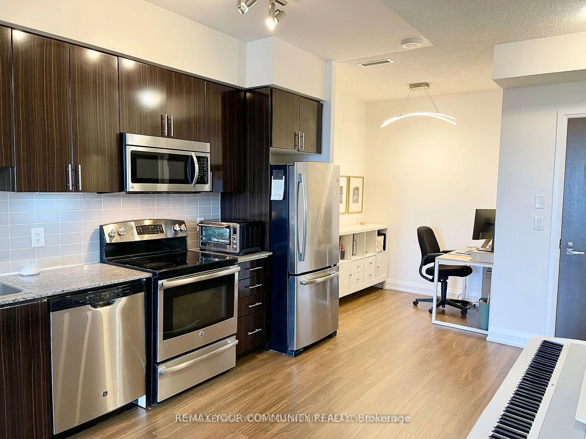 Photo 27 of Unit 1430, 7161 Yonge Street, Markham, Grandview — HOMEH
