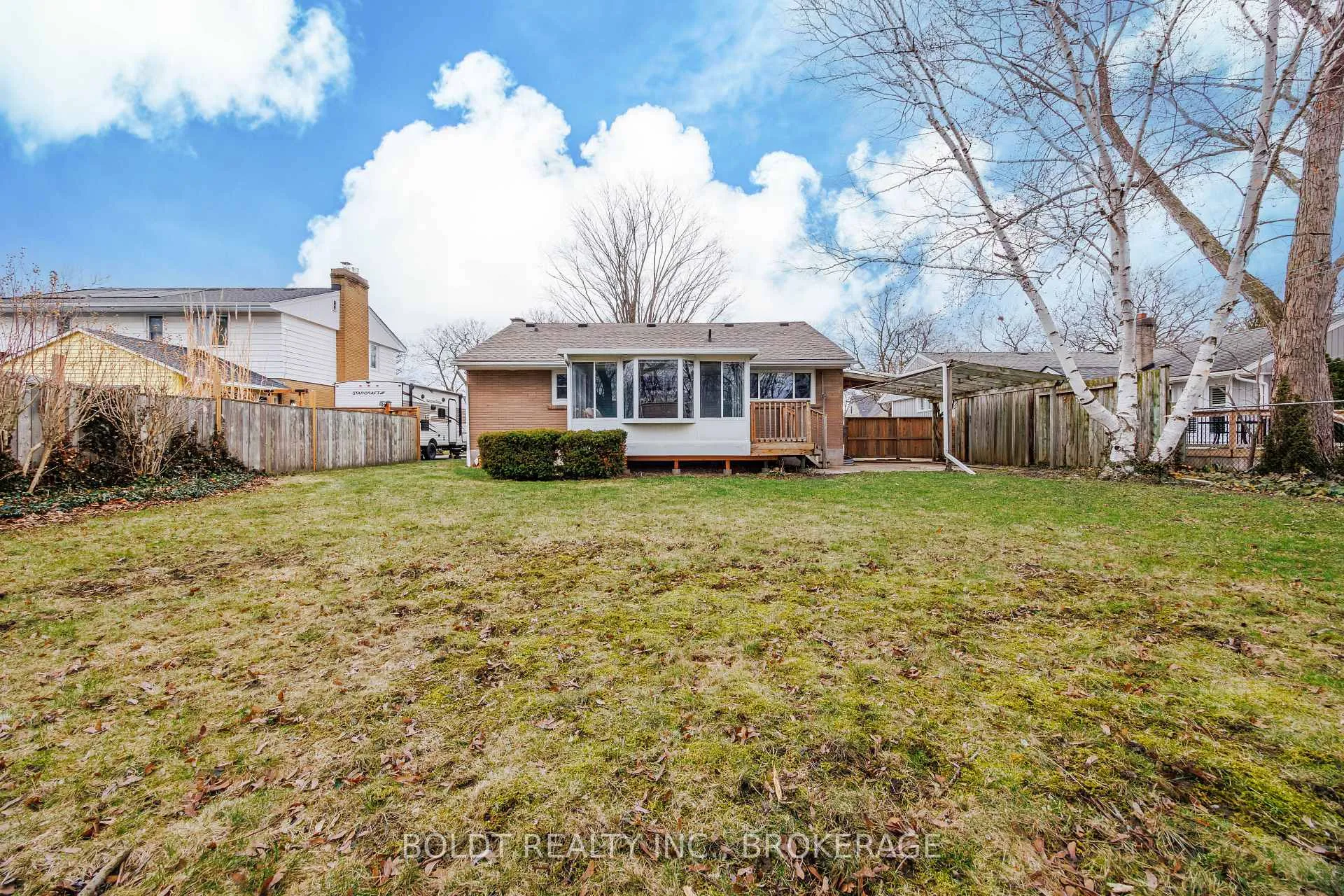 Photo 20 of 12 Sunnyside Drive, St. Catharines, Vine/Linwell — HOMEH