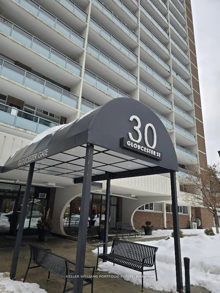 Photo 13 of Unit 1205, 30 Gloucester Street, Toronto, Church-Yonge Corridor — HOMEH