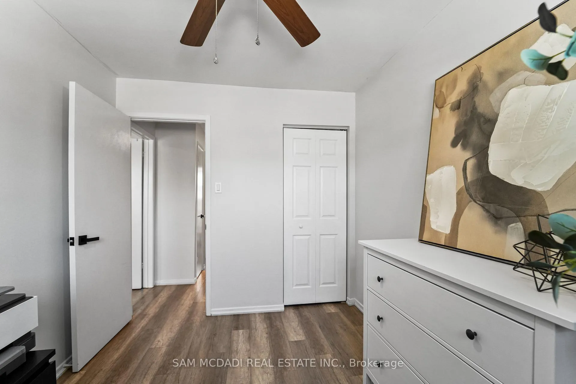 Photo 18 of Unit 31, 1518 Sixth Line, Oakville, College Park — HOMEH