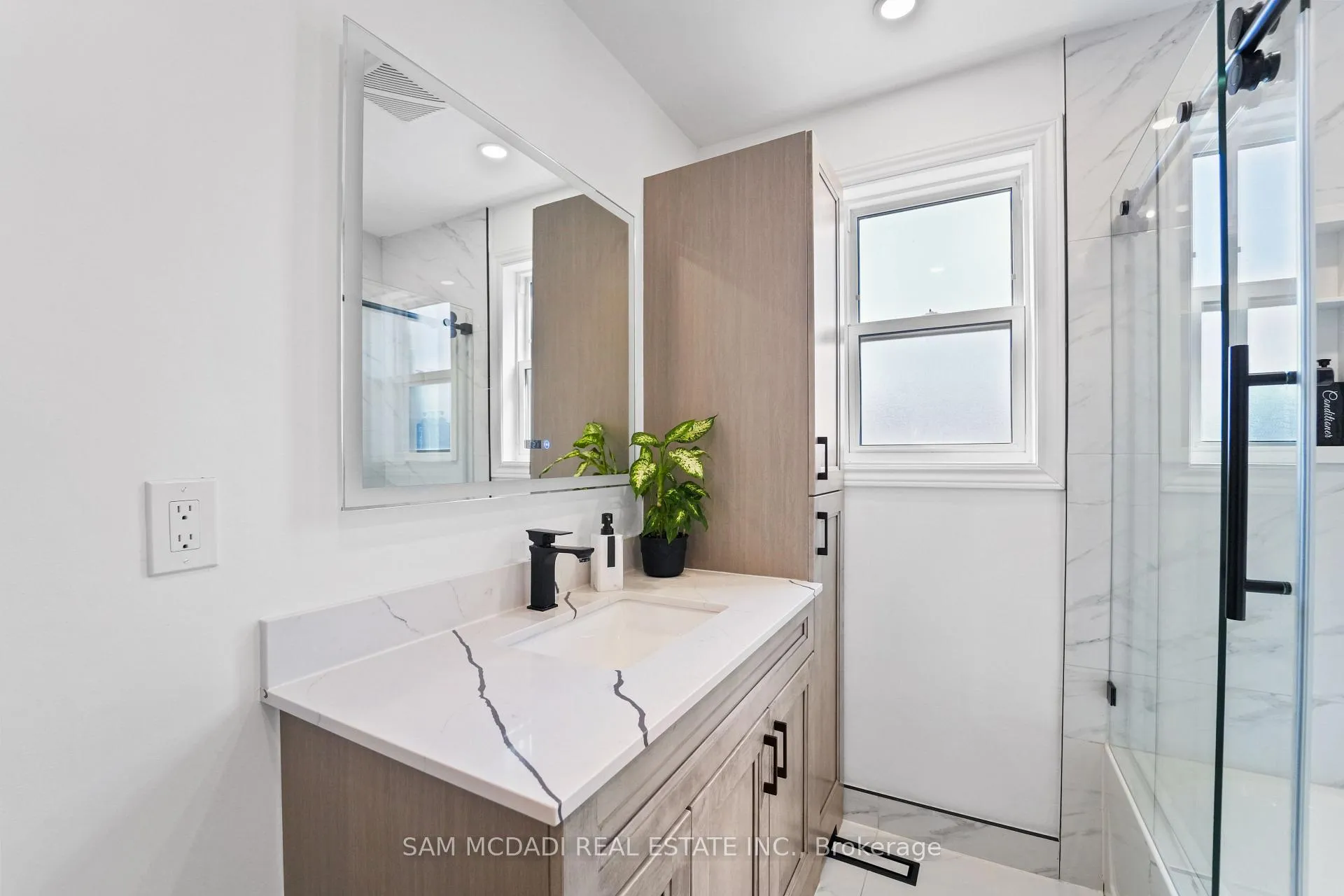 Photo 21 of Unit 31, 1518 Sixth Line, Oakville, College Park — HOMEH