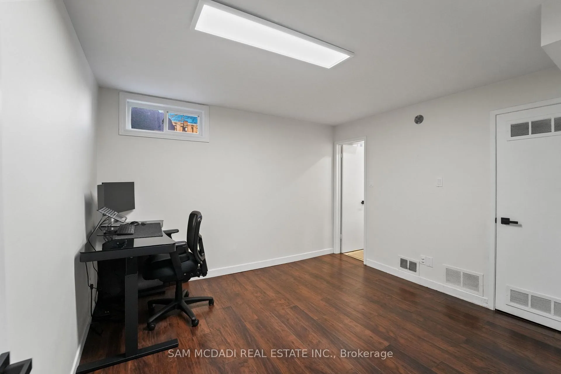 Photo 23 of Unit 31, 1518 Sixth Line, Oakville, College Park — HOMEH