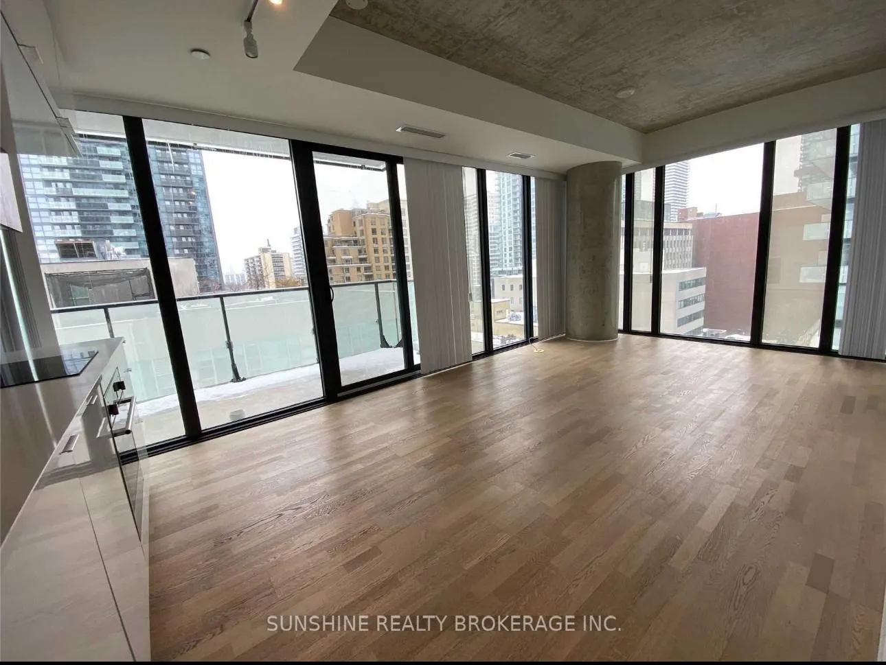 Photo 6 of Unit 912, 185 Roehampton Avenue, Toronto, Yonge-Eglinton — HOMEH
