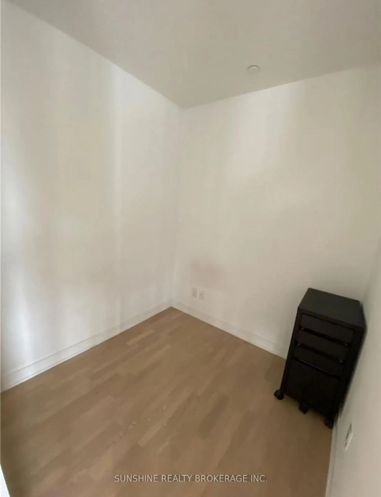 Photo 14 of Unit 912, 185 Roehampton Avenue, Toronto, Yonge-Eglinton — HOMEH