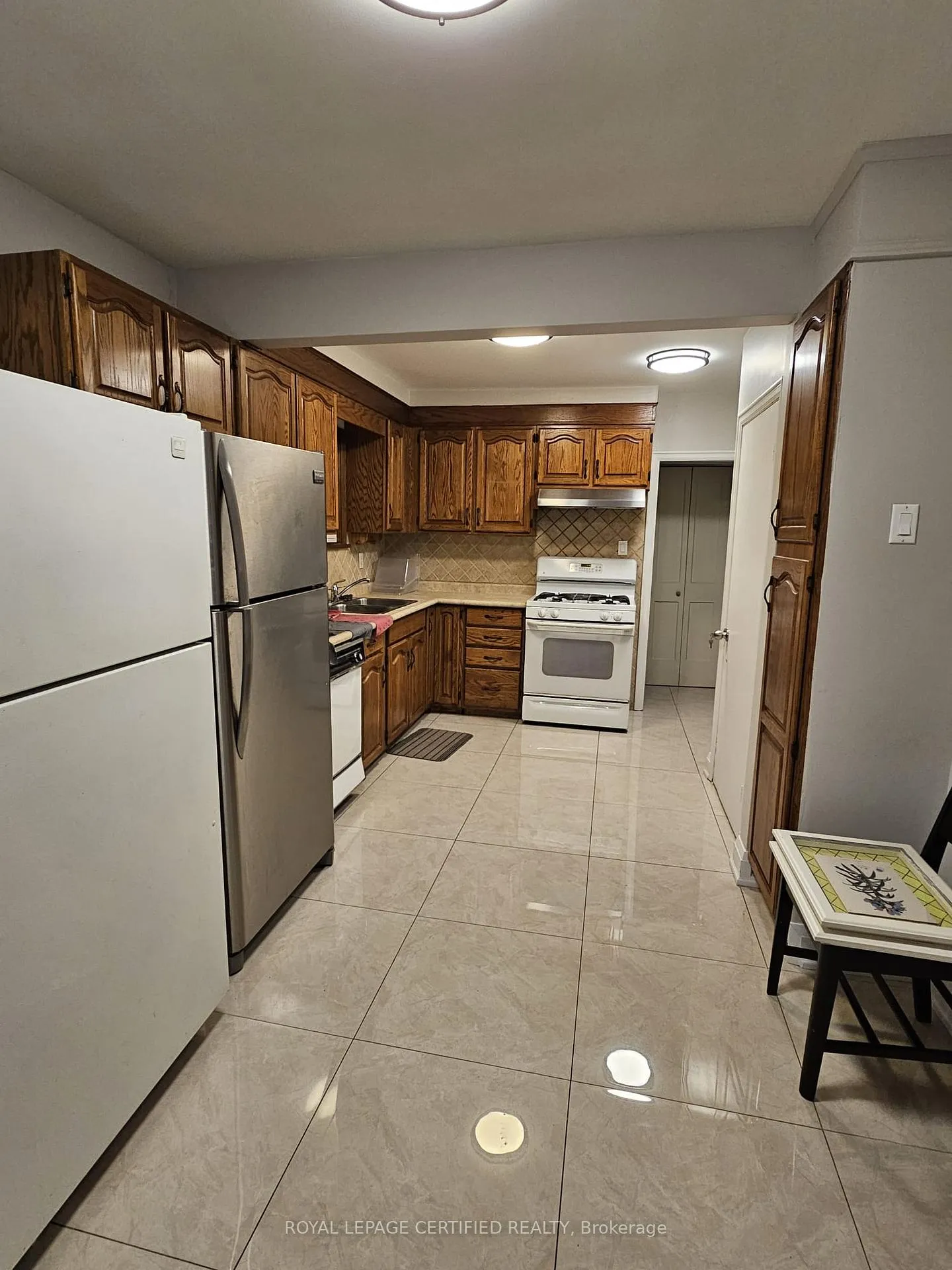 Photo 5 of 299 West 2nd Street, Hamilton, Bonnington — HOMEH