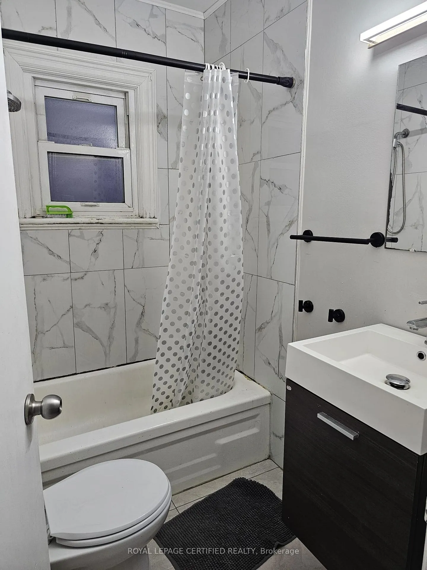 Photo 8 of 299 West 2nd Street, Hamilton, Bonnington — HOMEH