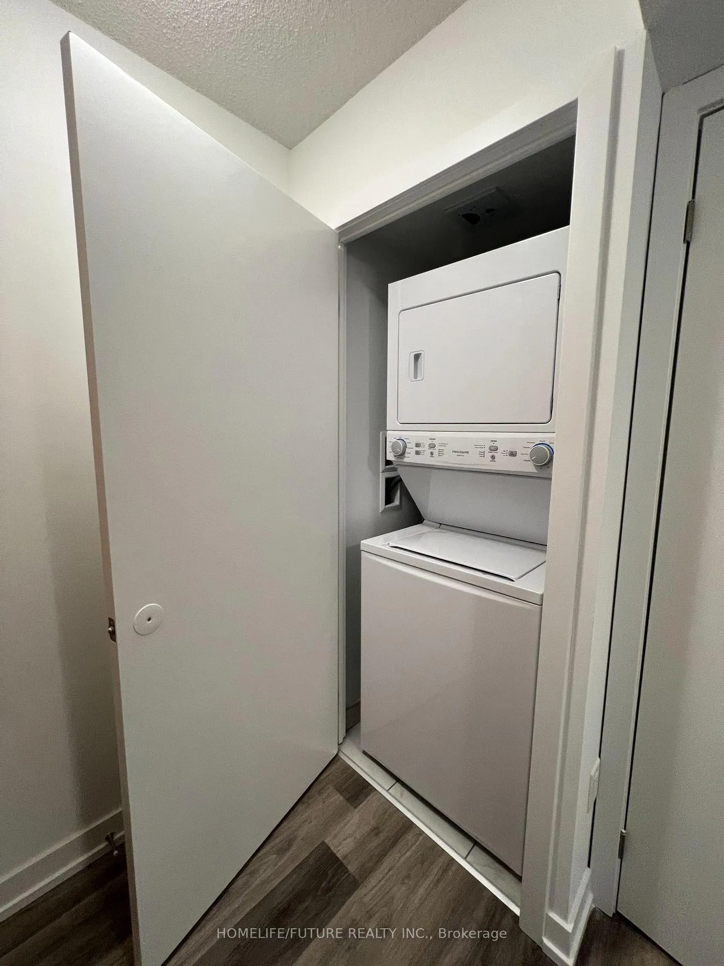 Photo 2 of Unit 508, 1435 Celebration Drive, Pickering, Bay Ridges — HOMEH